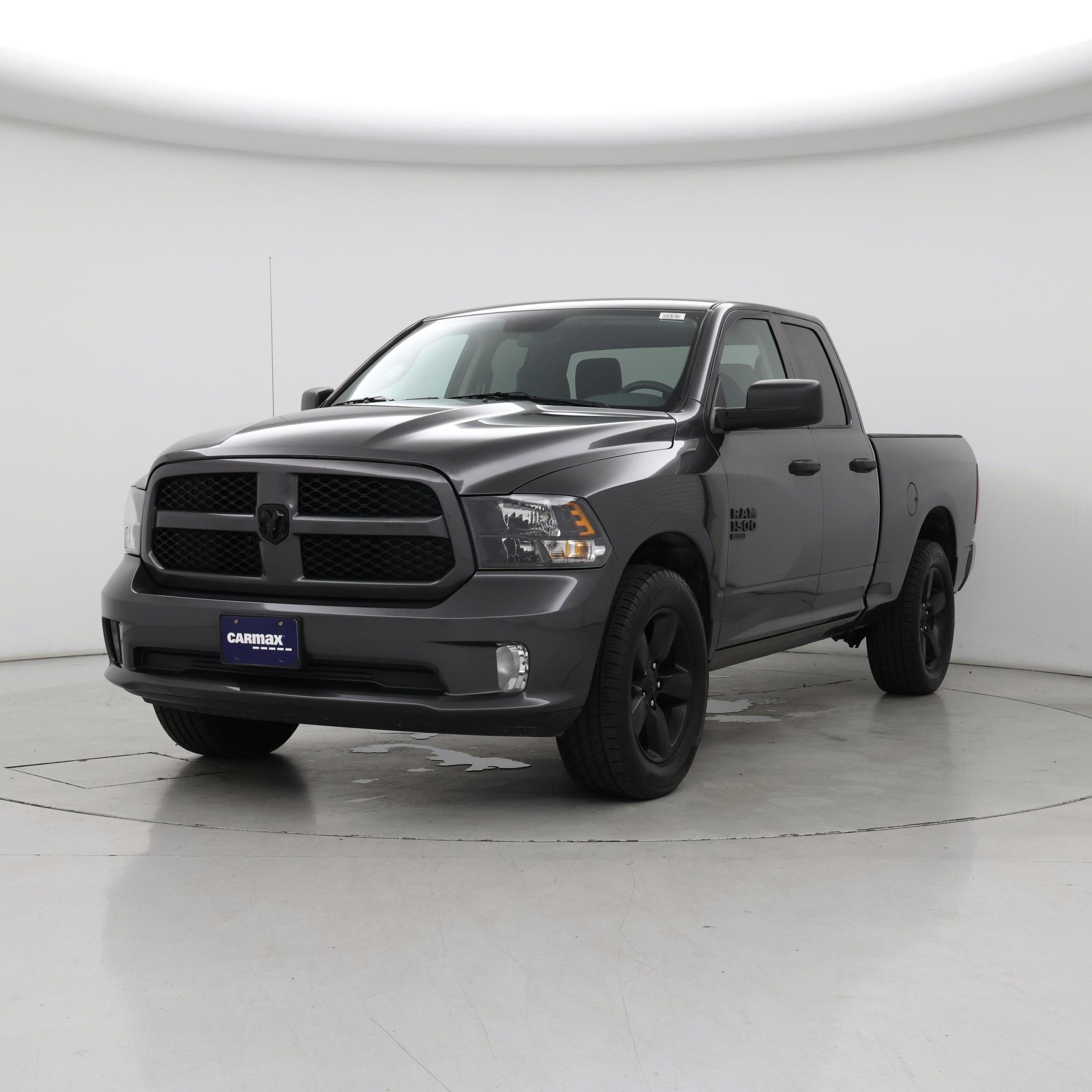 Thumbnail: 2019 RAM 1500 Classic - 4