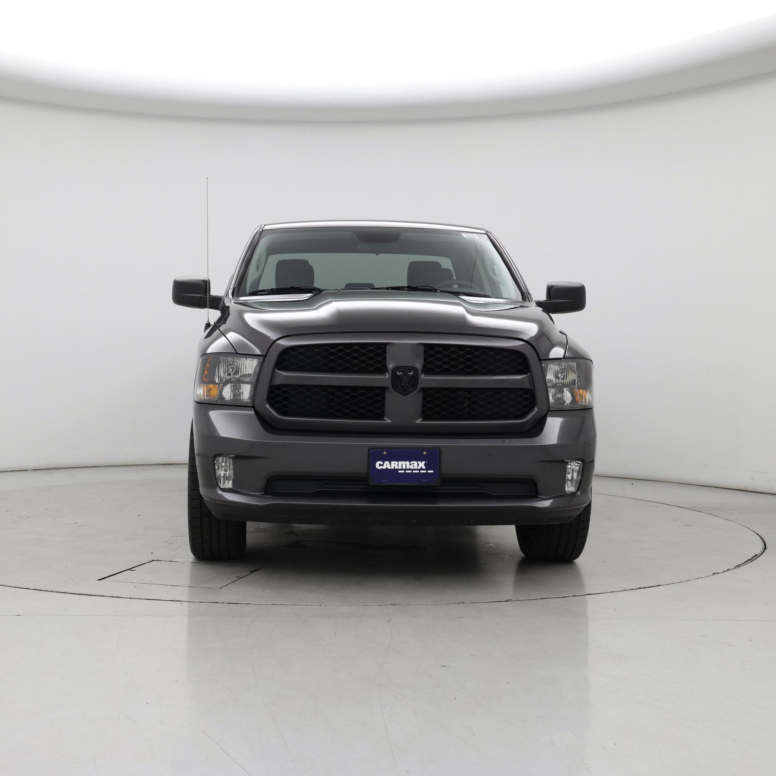 Thumbnail: 2019 RAM 1500 Classic - 5