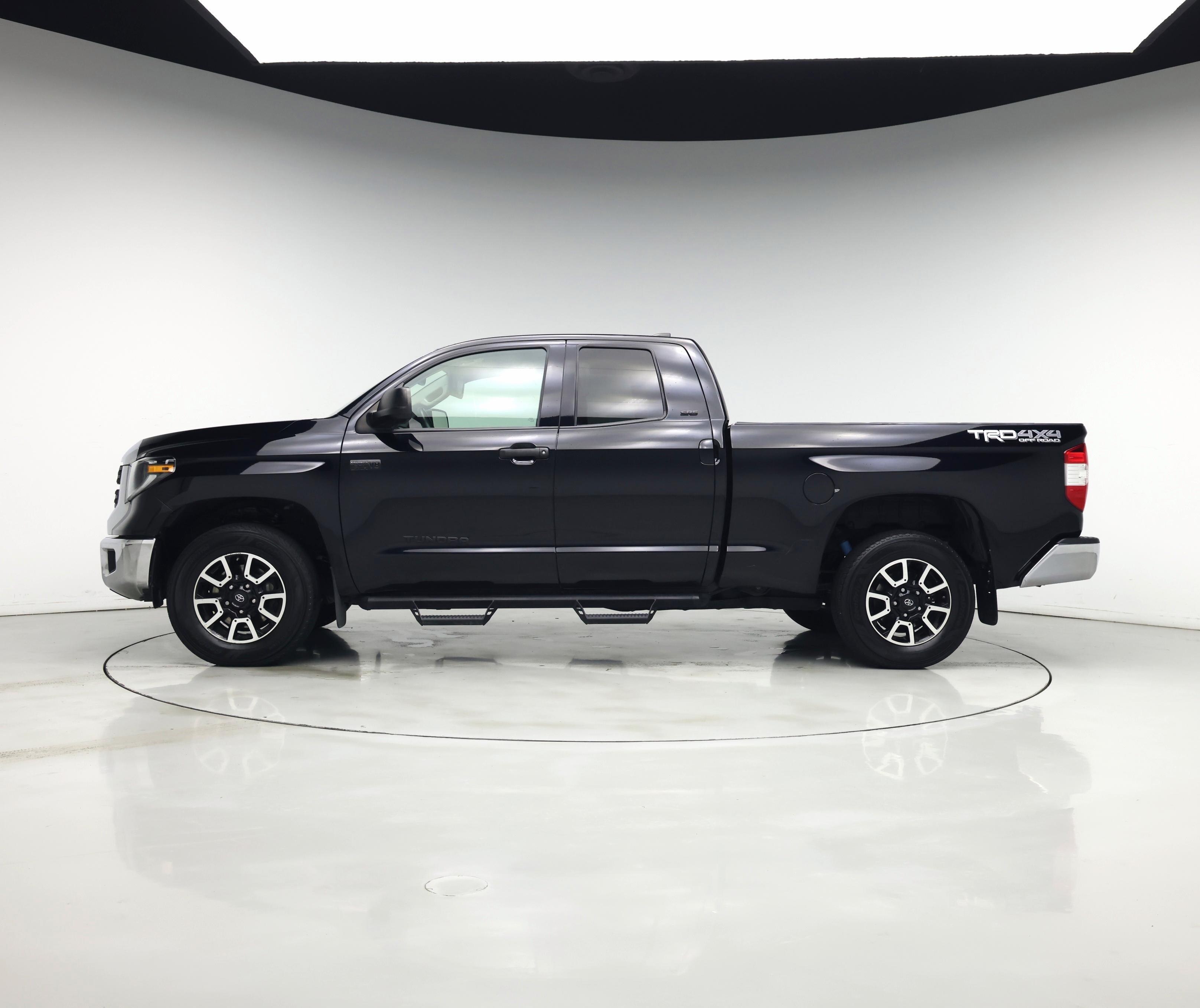 Thumbnail: 2021 Toyota Tundra - 3