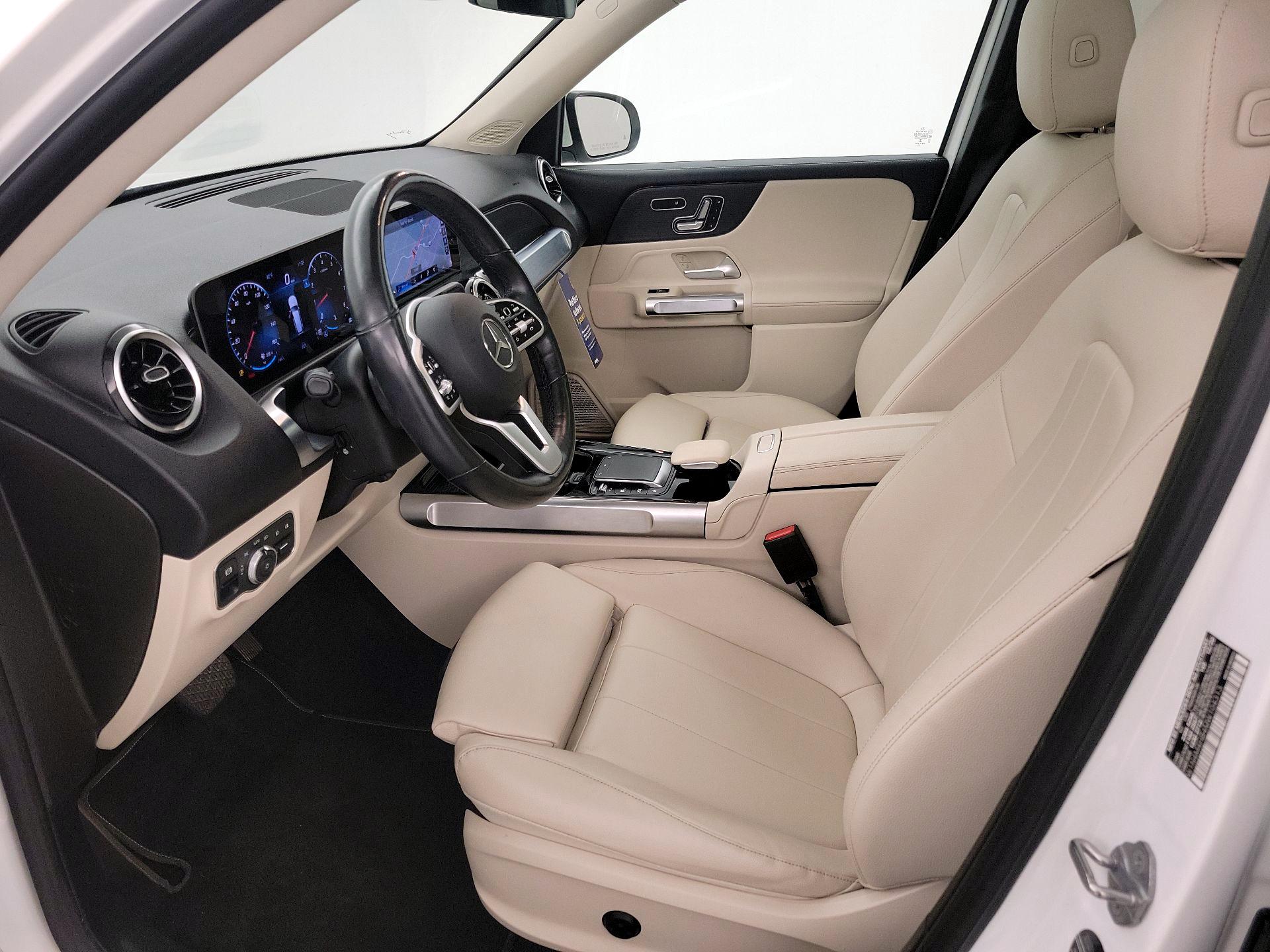 Thumbnail: 2021 Mercedes-Benz GLB - 11