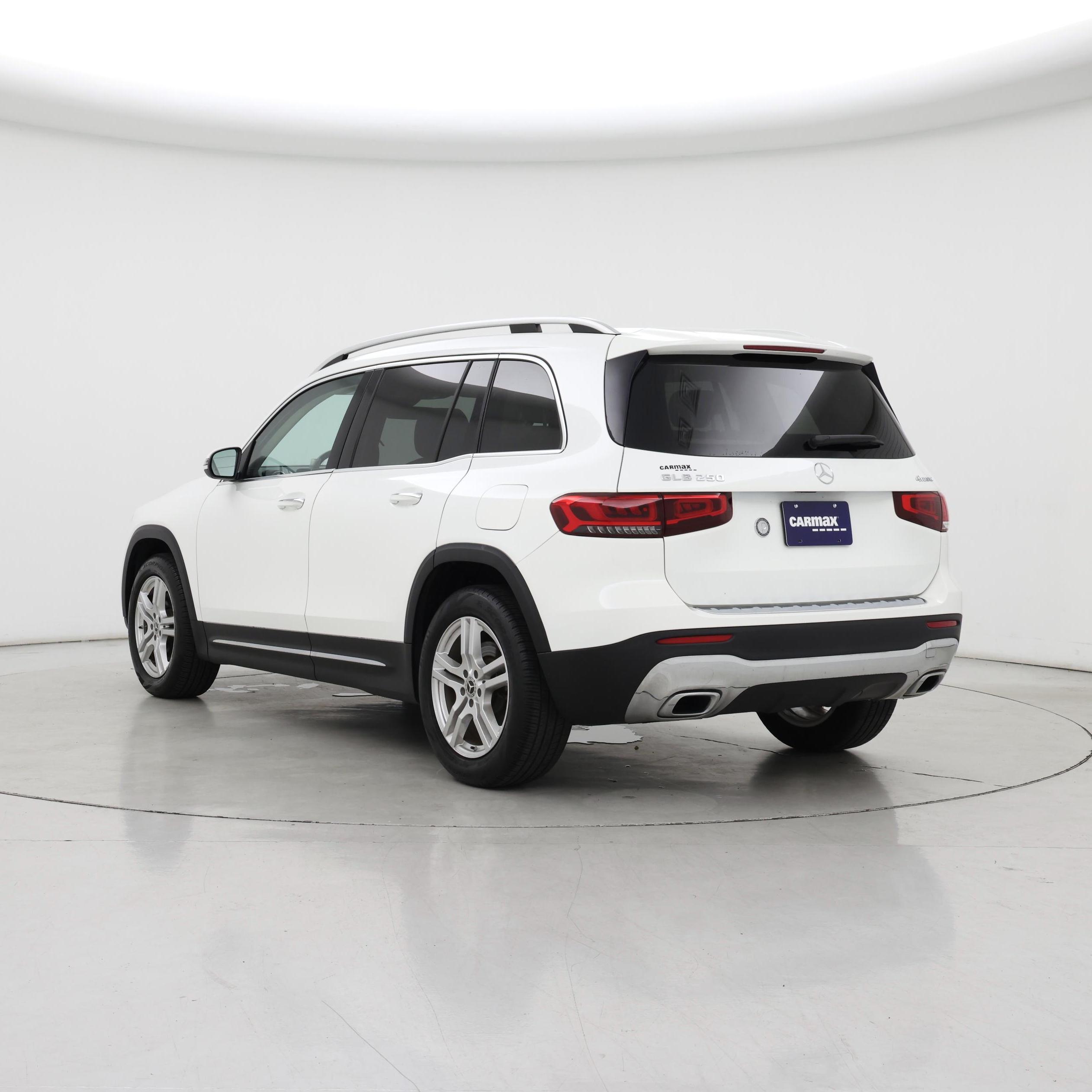 Thumbnail: 2021 Mercedes-Benz GLB - 2