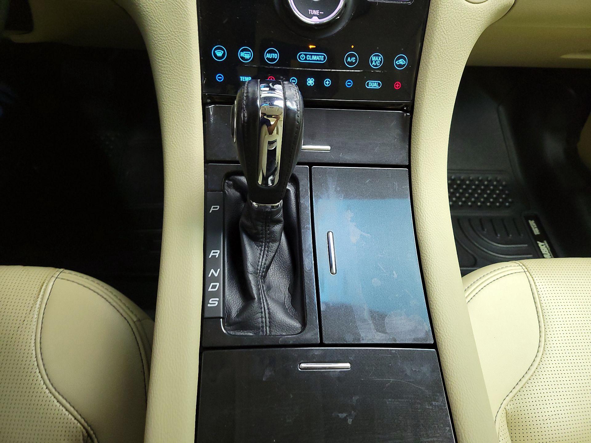 Thumbnail: 2019 Ford Taurus - 17