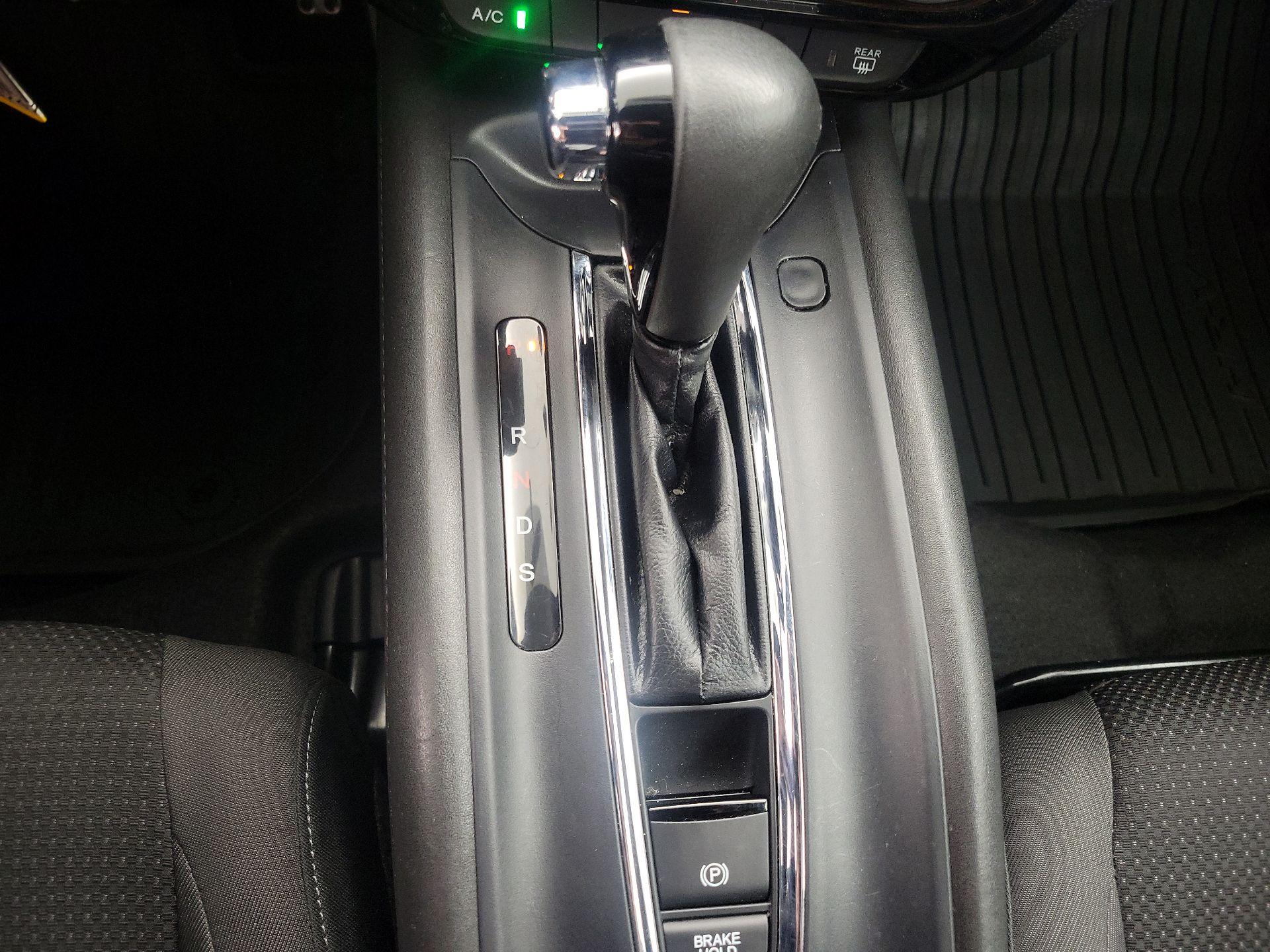 Thumbnail: 2021 Honda HR-V - 17
