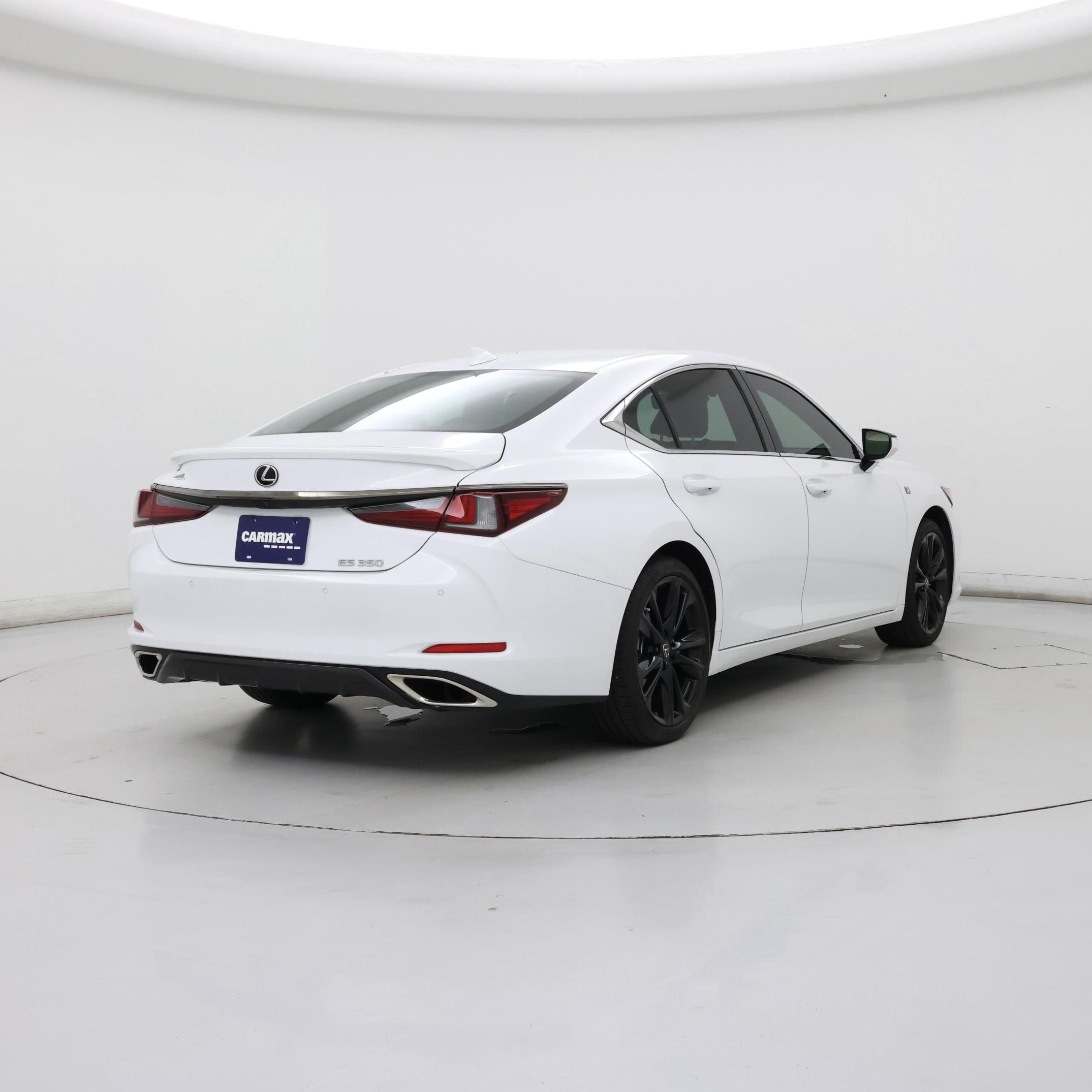 Thumbnail: 2022 Lexus ES - 8