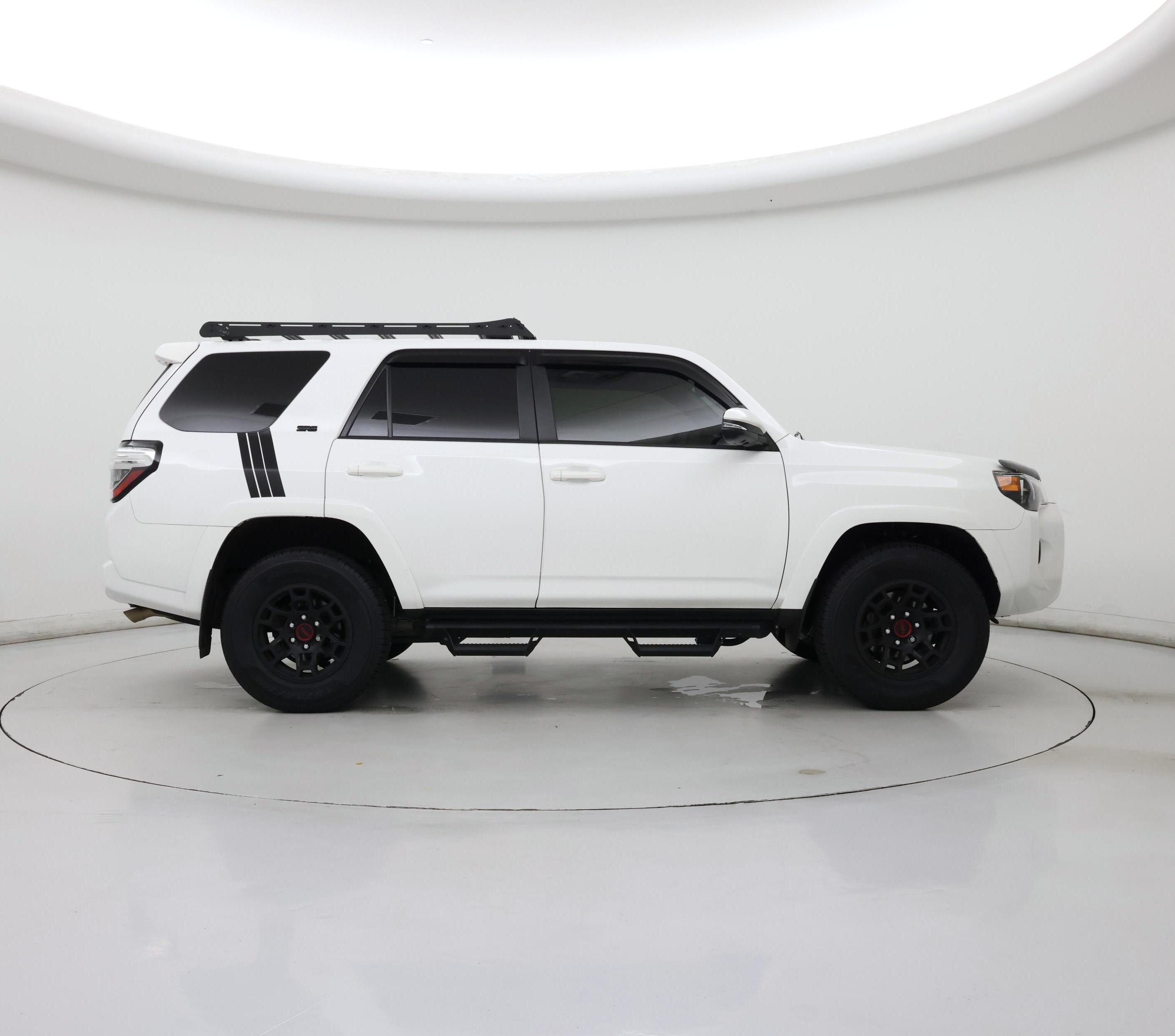 Thumbnail: 2023 Toyota 4Runner - 7