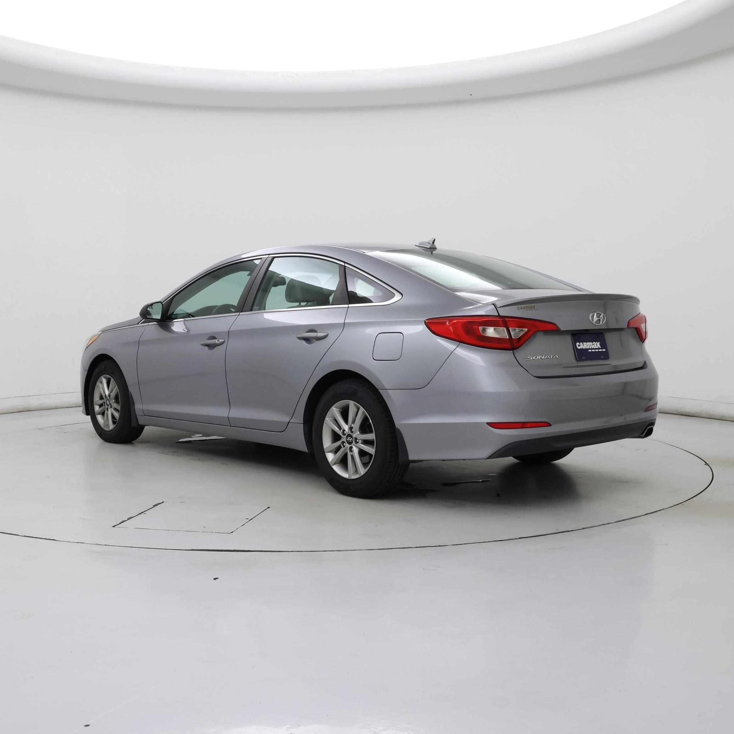 Thumbnail: 2016 Hyundai Sonata - 2