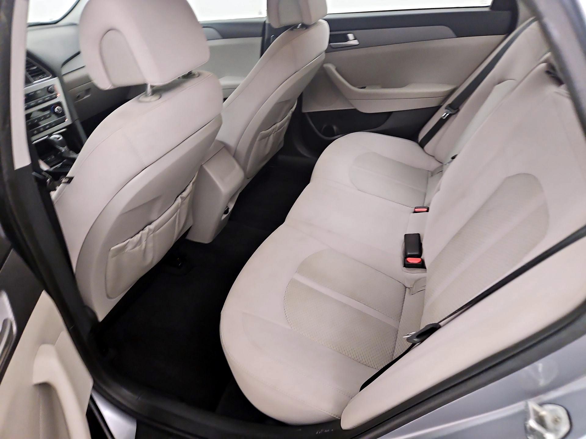 Thumbnail: 2016 Hyundai Sonata - 19