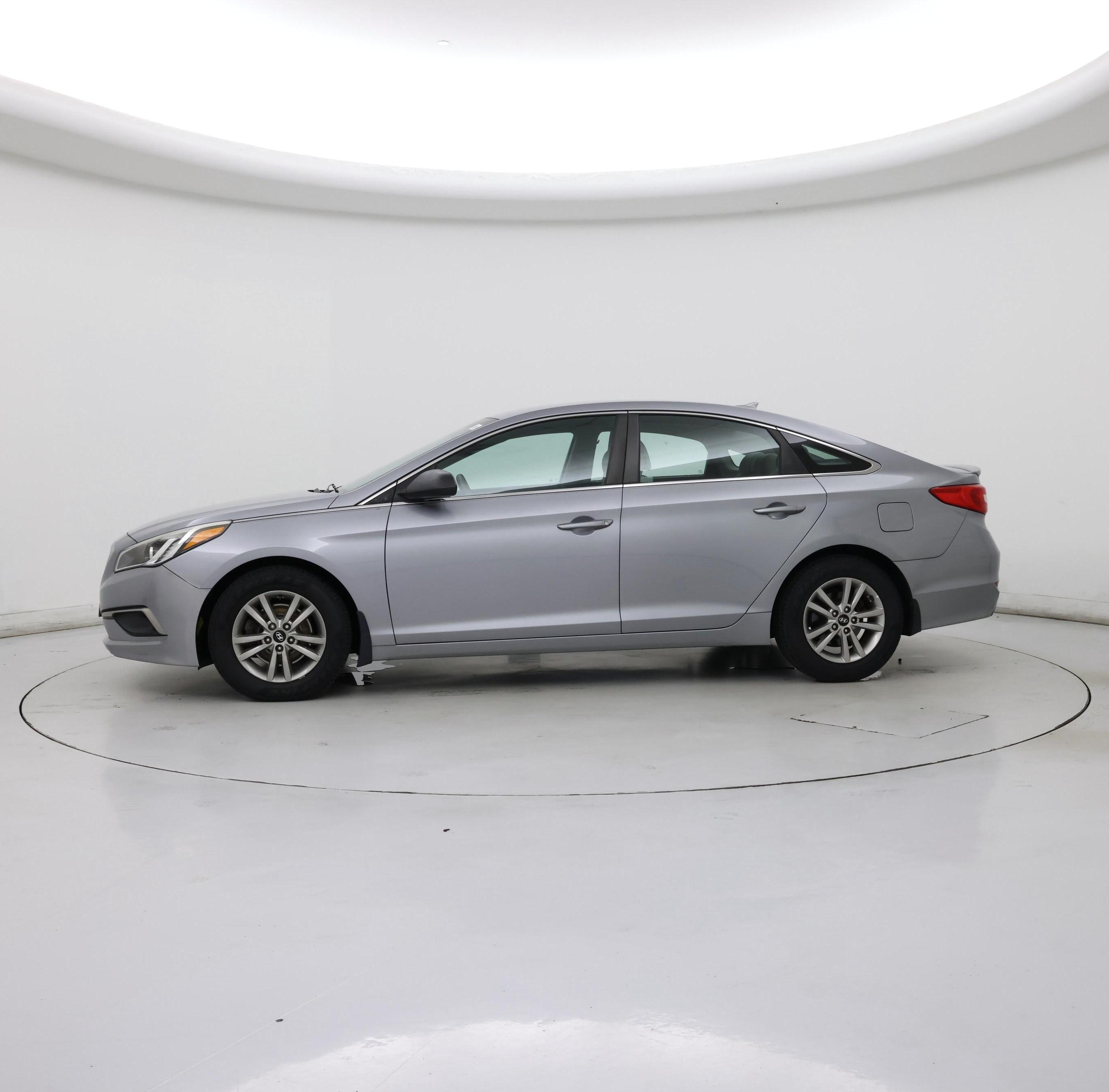 Thumbnail: 2016 Hyundai Sonata - 3