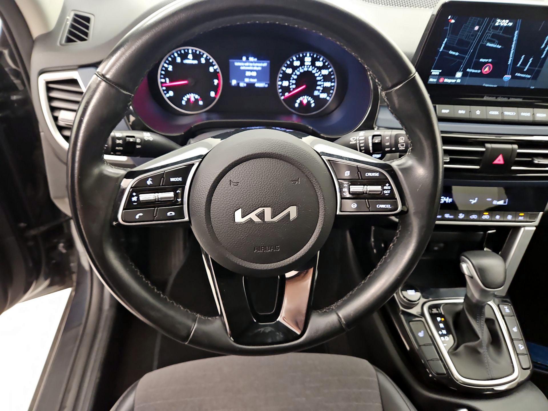 Thumbnail: 2022 Kia Seltos - 10