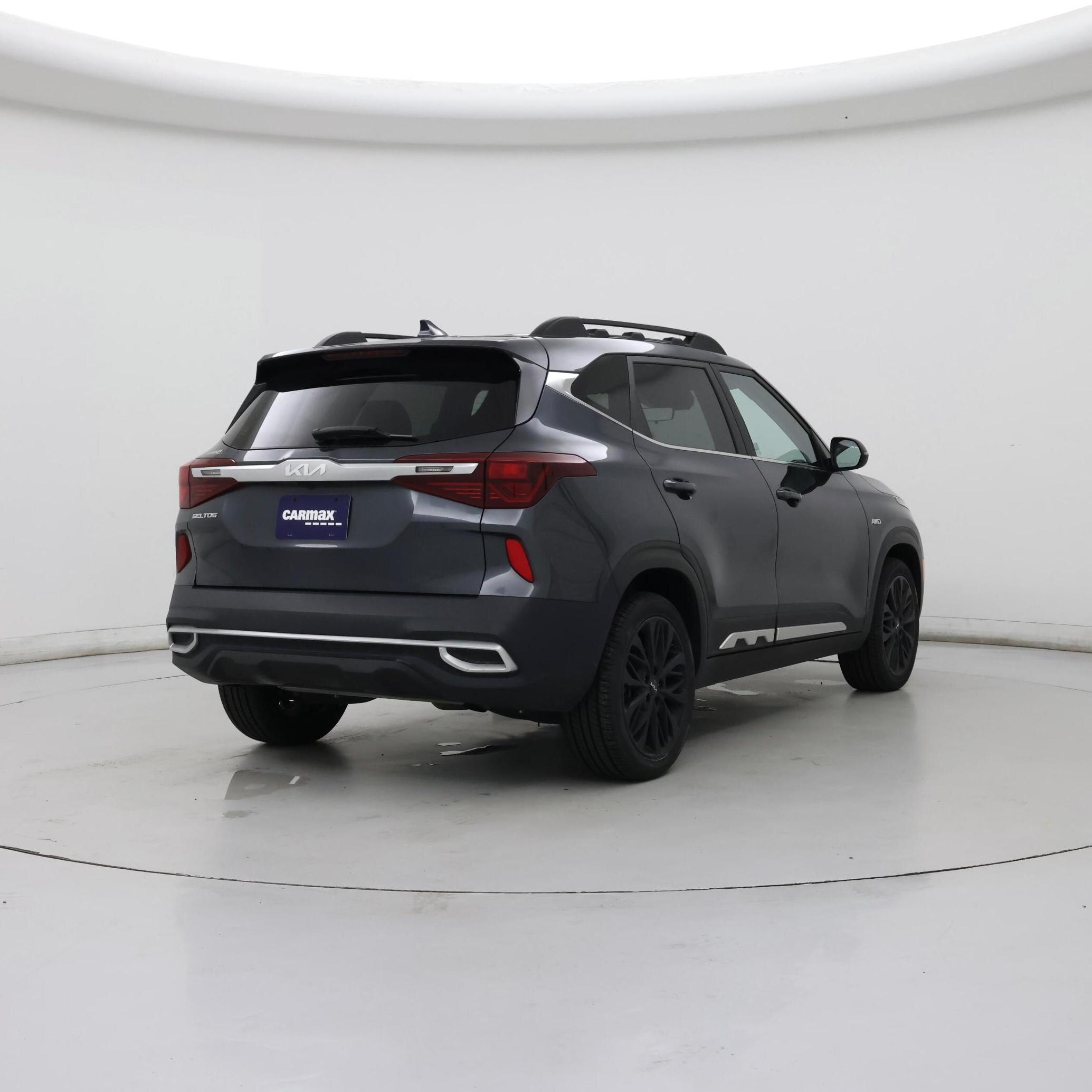 Thumbnail: 2022 Kia Seltos - 8