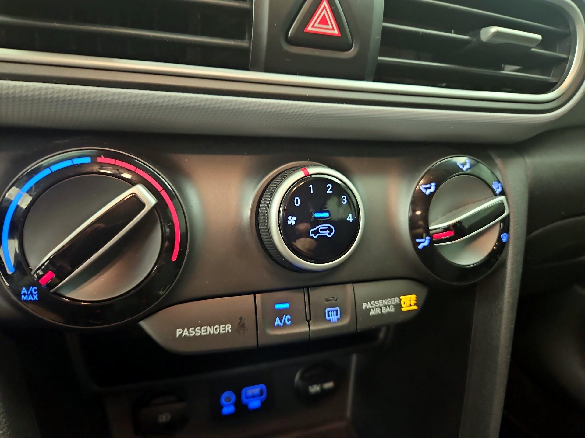 Thumbnail: 2020 Hyundai Kona - 16