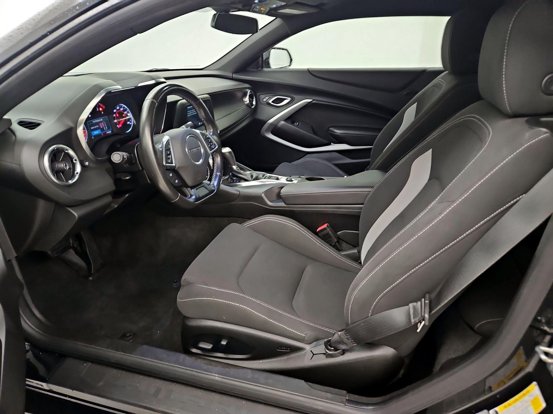 Thumbnail: 2019 Chevrolet Camaro - 11