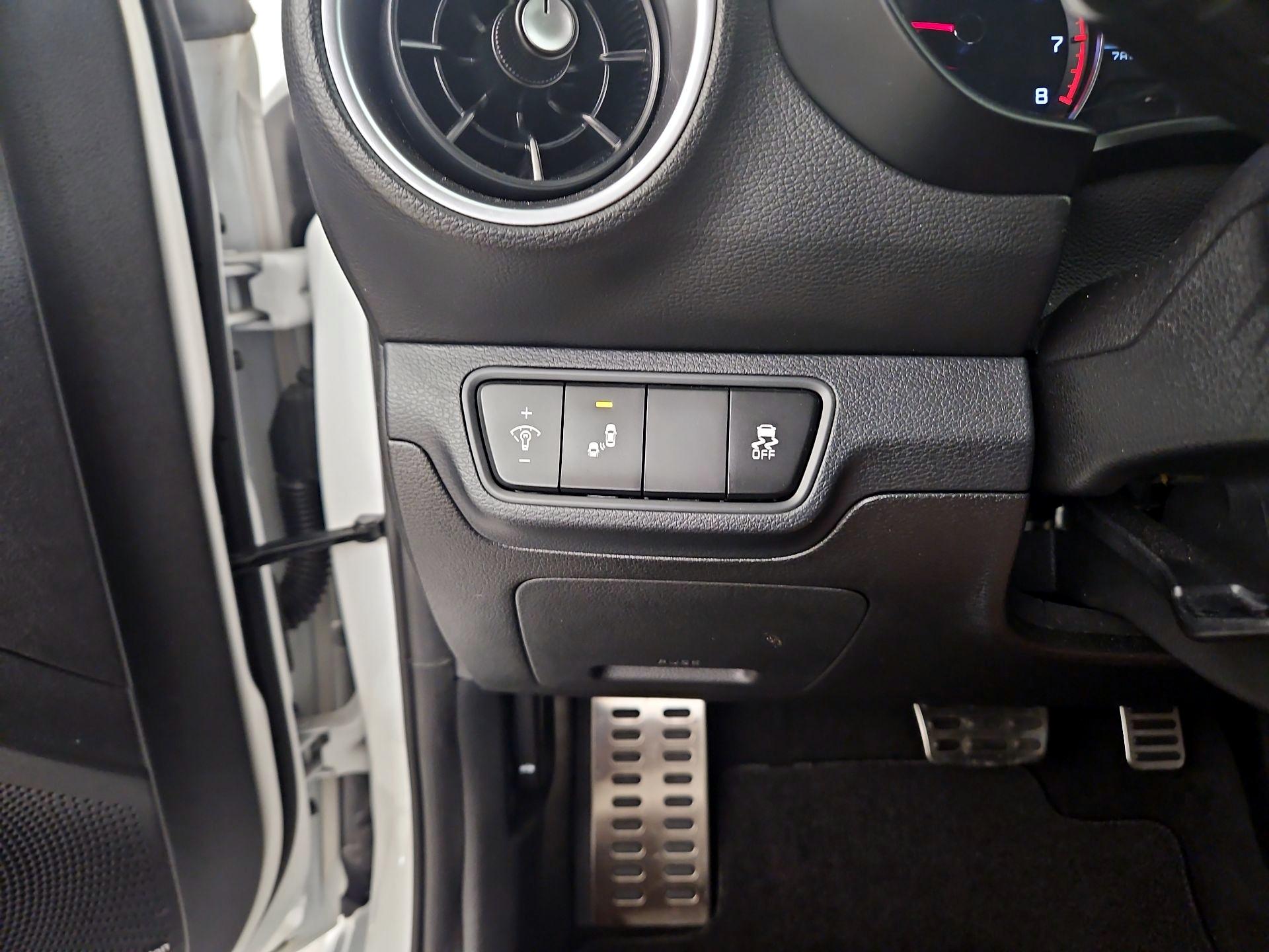 Thumbnail: 2023 Kia Forte - 13