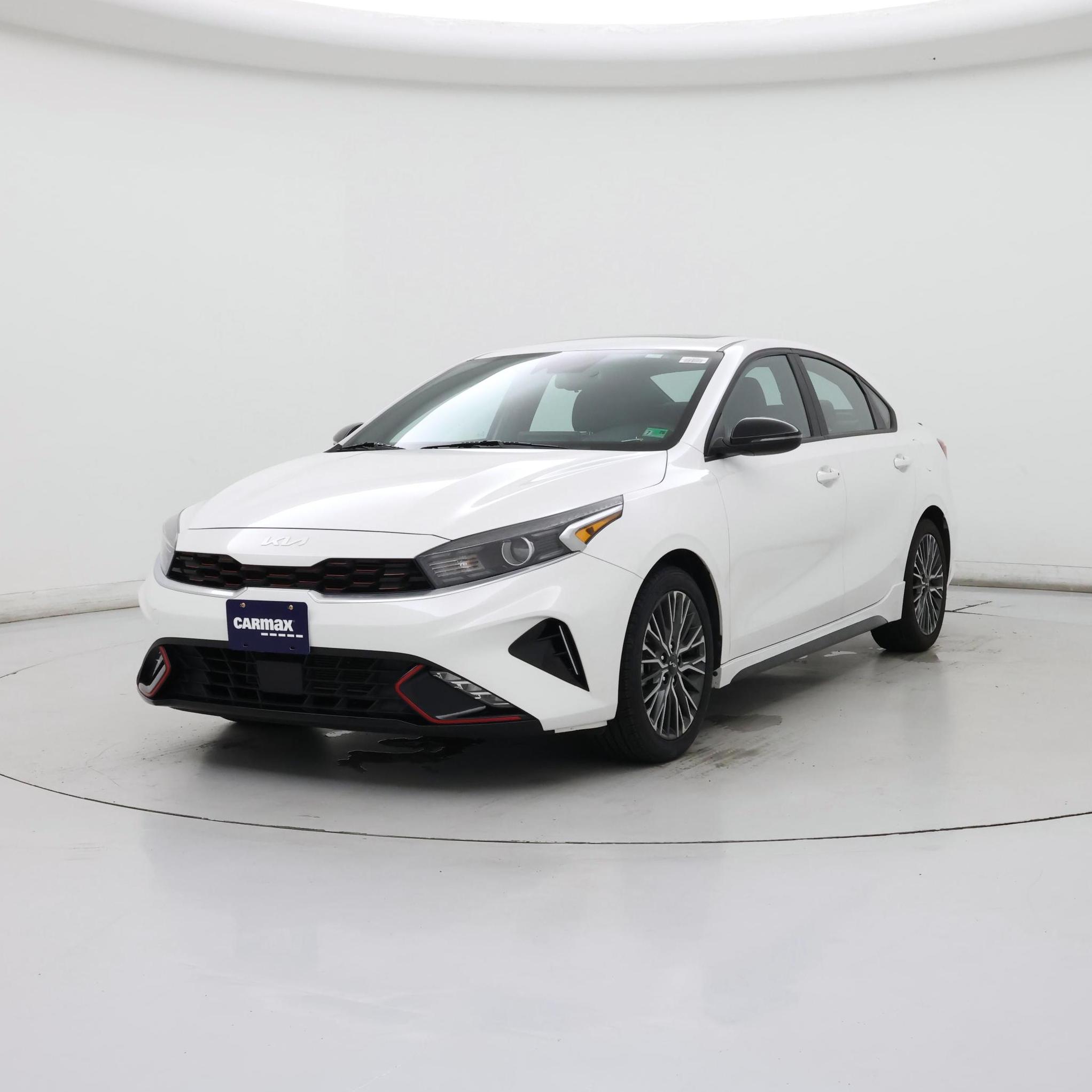 Thumbnail: 2023 Kia Forte - 4