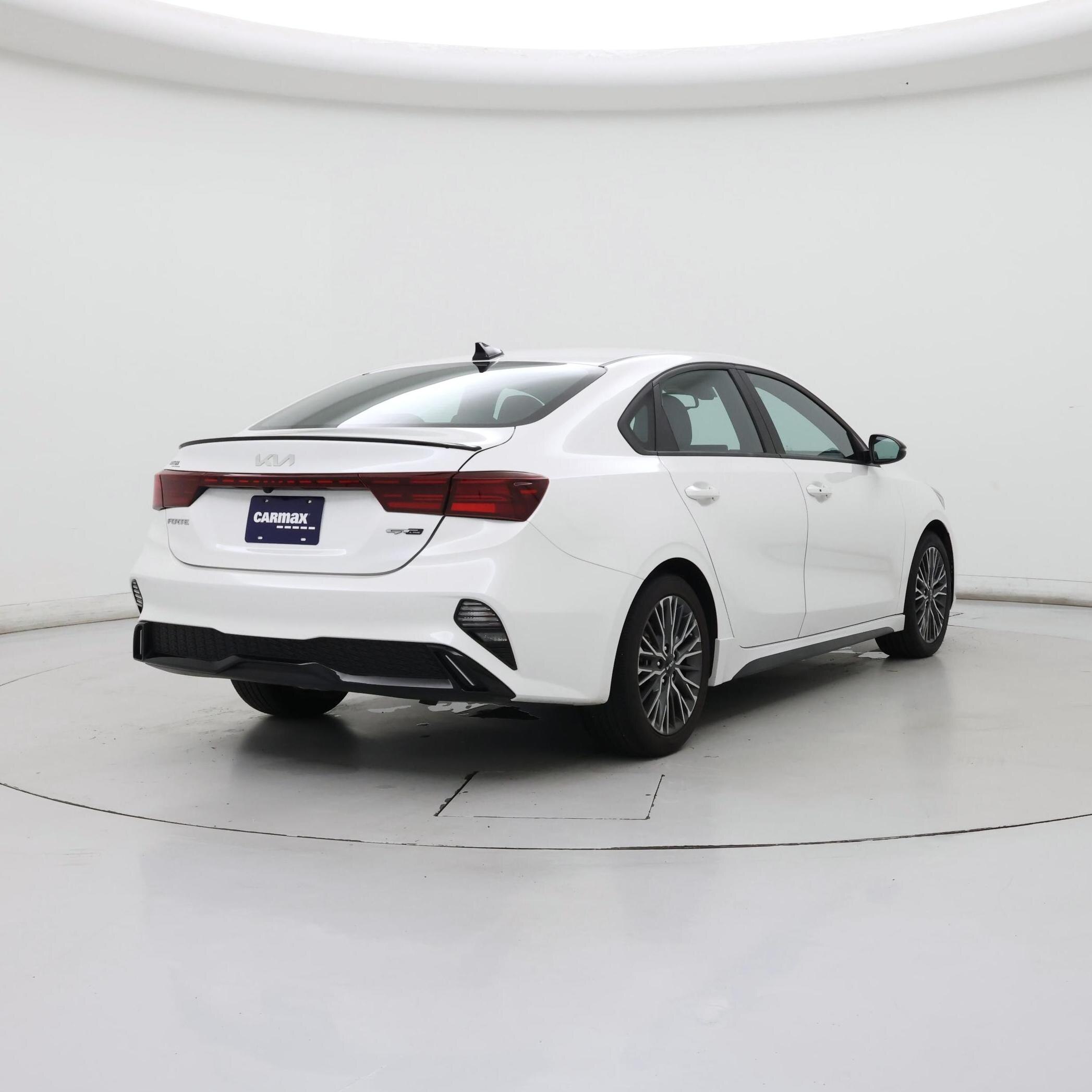 Thumbnail: 2023 Kia Forte - 8
