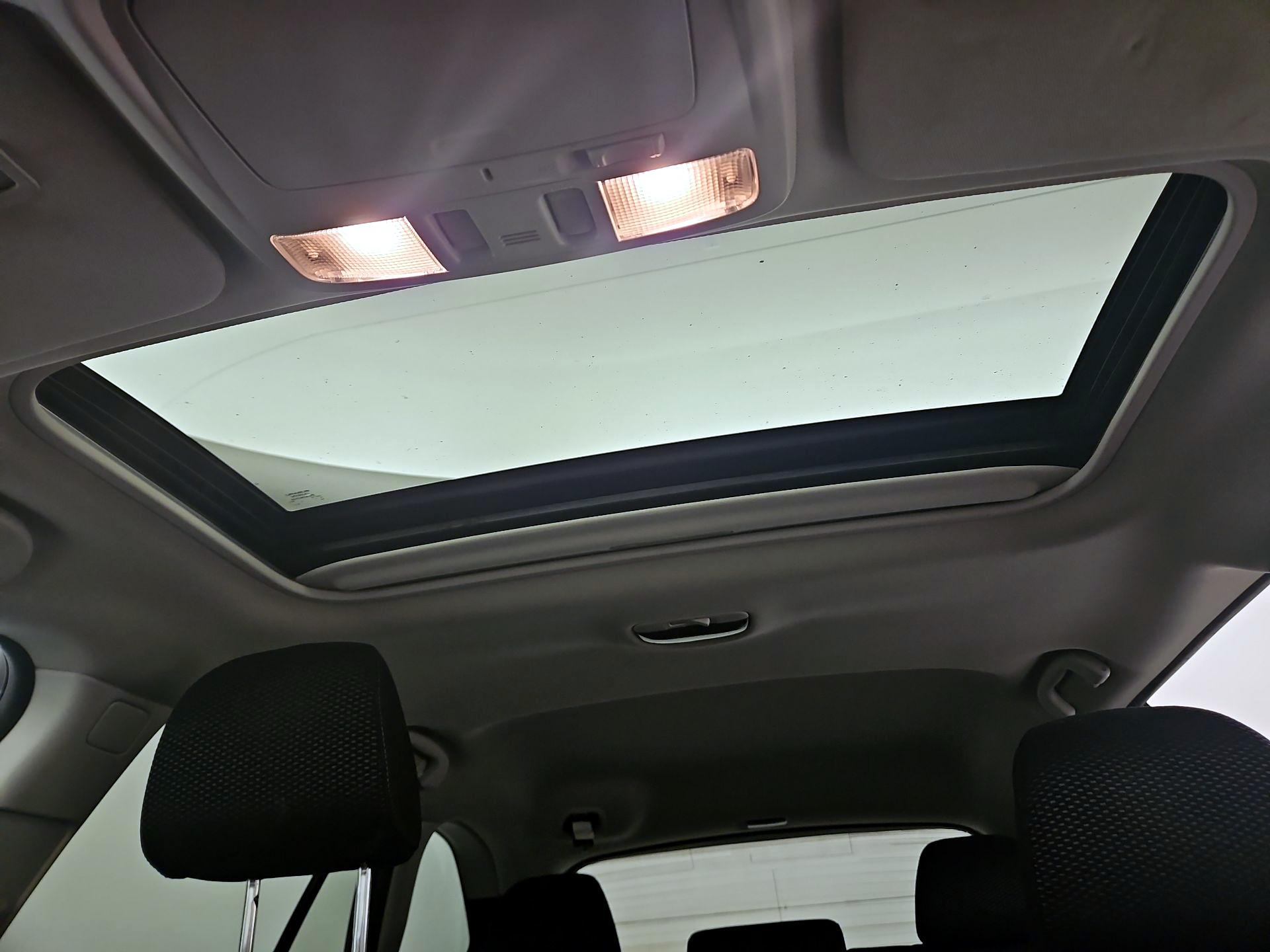 Thumbnail: 2015 Subaru Outback - 19