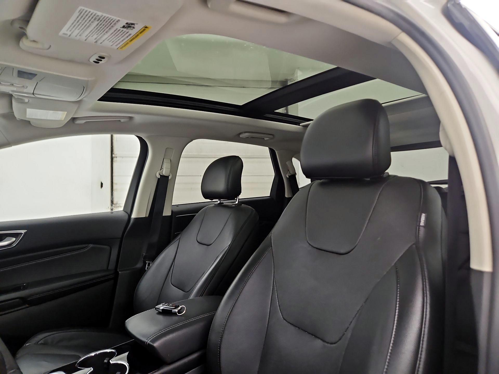 Thumbnail: 2016 Ford Edge - 20