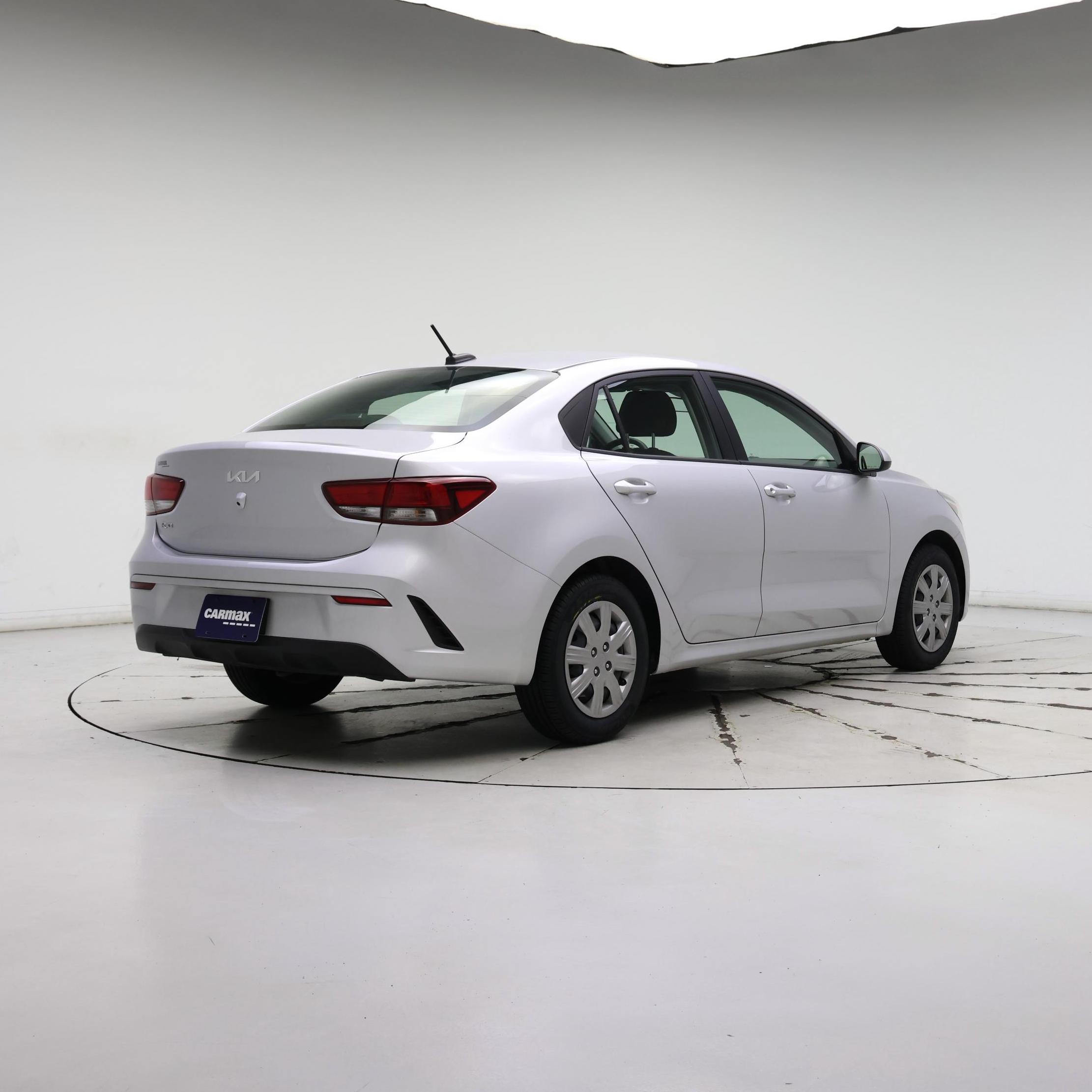 Thumbnail: 2022 Kia Rio - 8