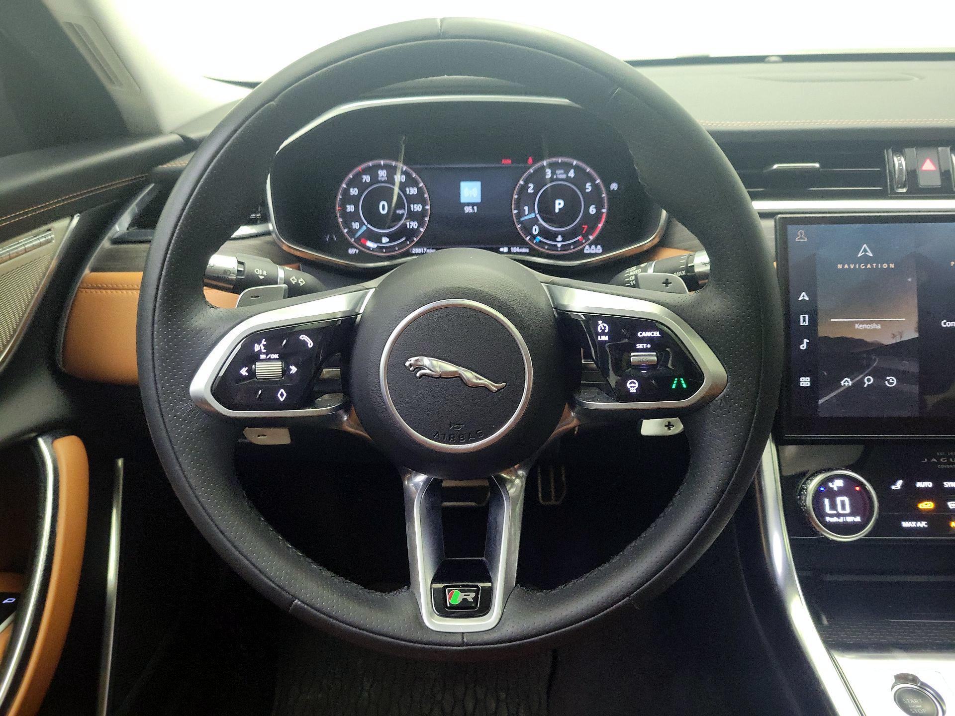 Thumbnail: 2022 Jaguar XF - 10