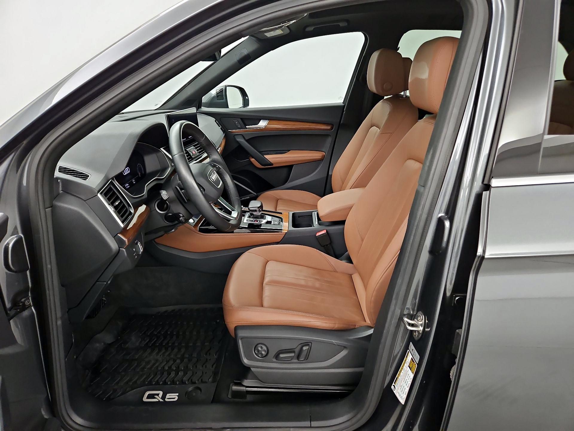 Thumbnail: 2022 Audi Q5 - 11