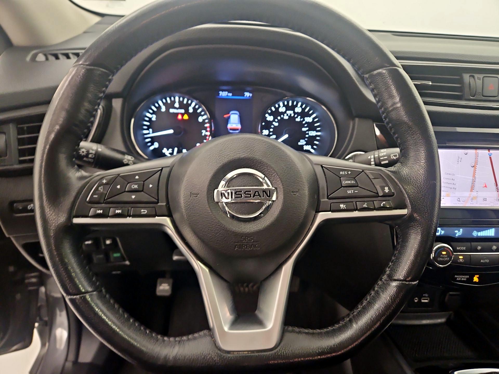 Thumbnail: 2018 Nissan Rogue - 10