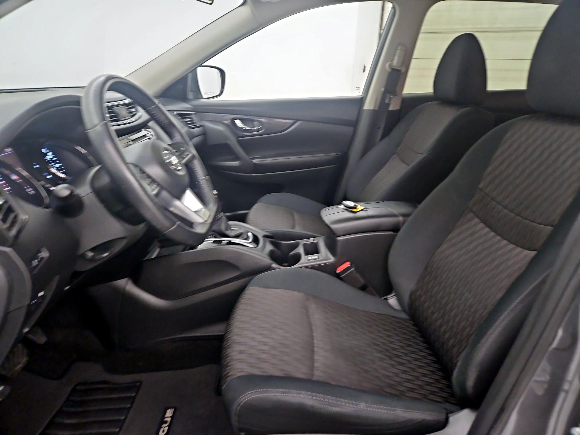Thumbnail: 2018 Nissan Rogue - 11