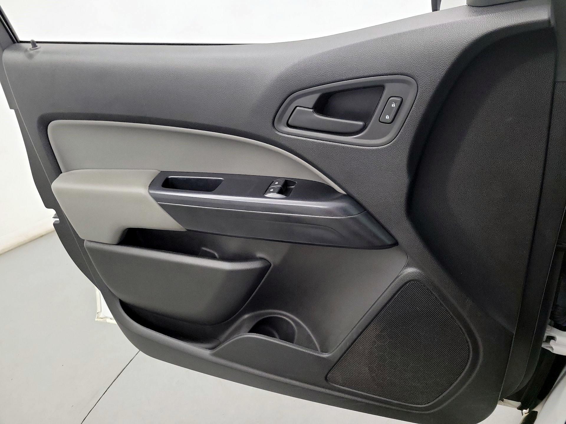Thumbnail: 2020 Chevrolet Colorado - 10