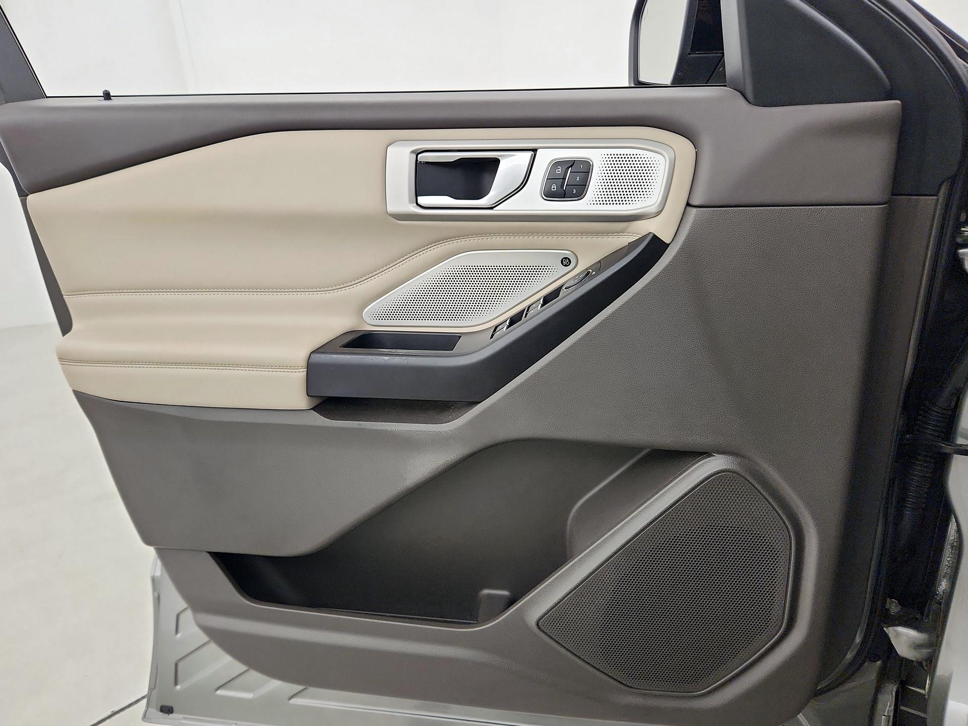 Thumbnail: 2020 Ford Explorer - 12