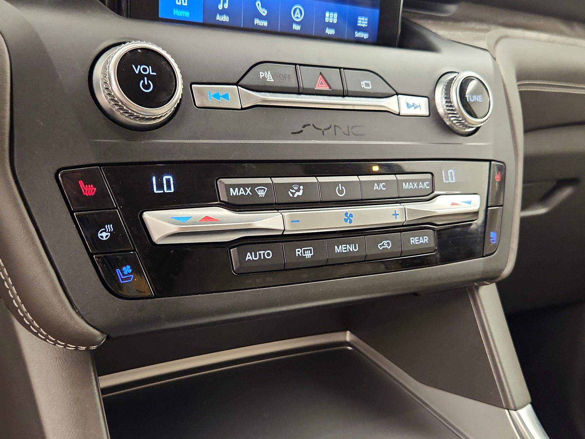 Thumbnail: 2020 Ford Explorer - 17