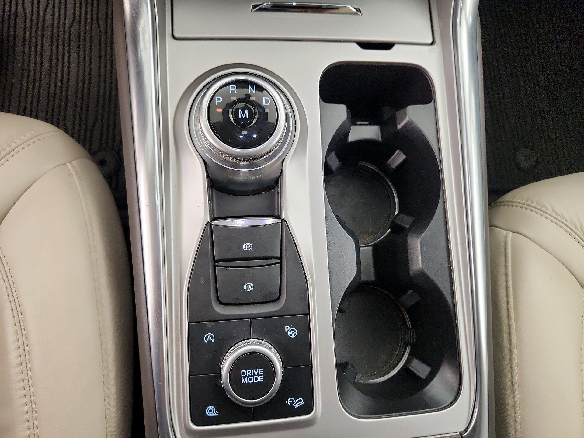 Thumbnail: 2020 Ford Explorer - 18