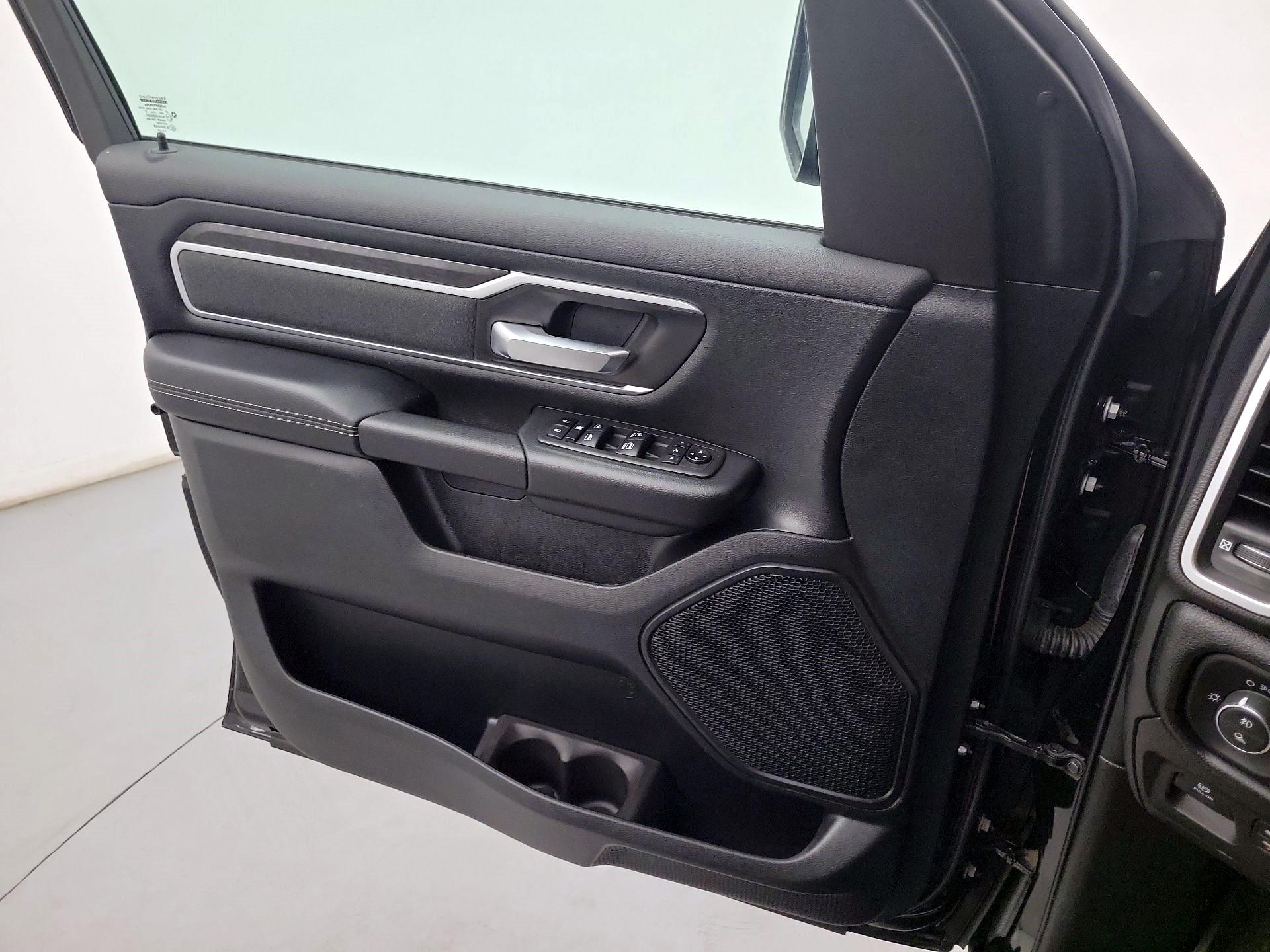 Thumbnail: 2021 RAM 1500 - 10