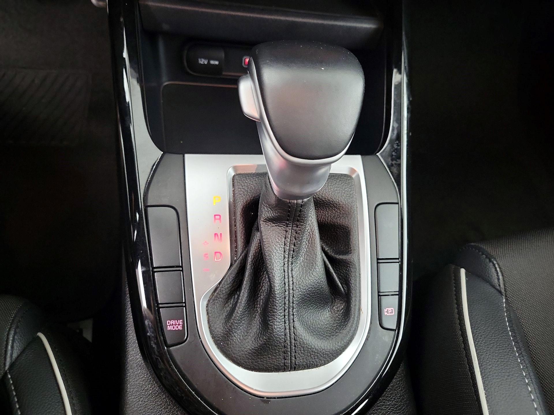 Thumbnail: 2022 Kia Forte - 16