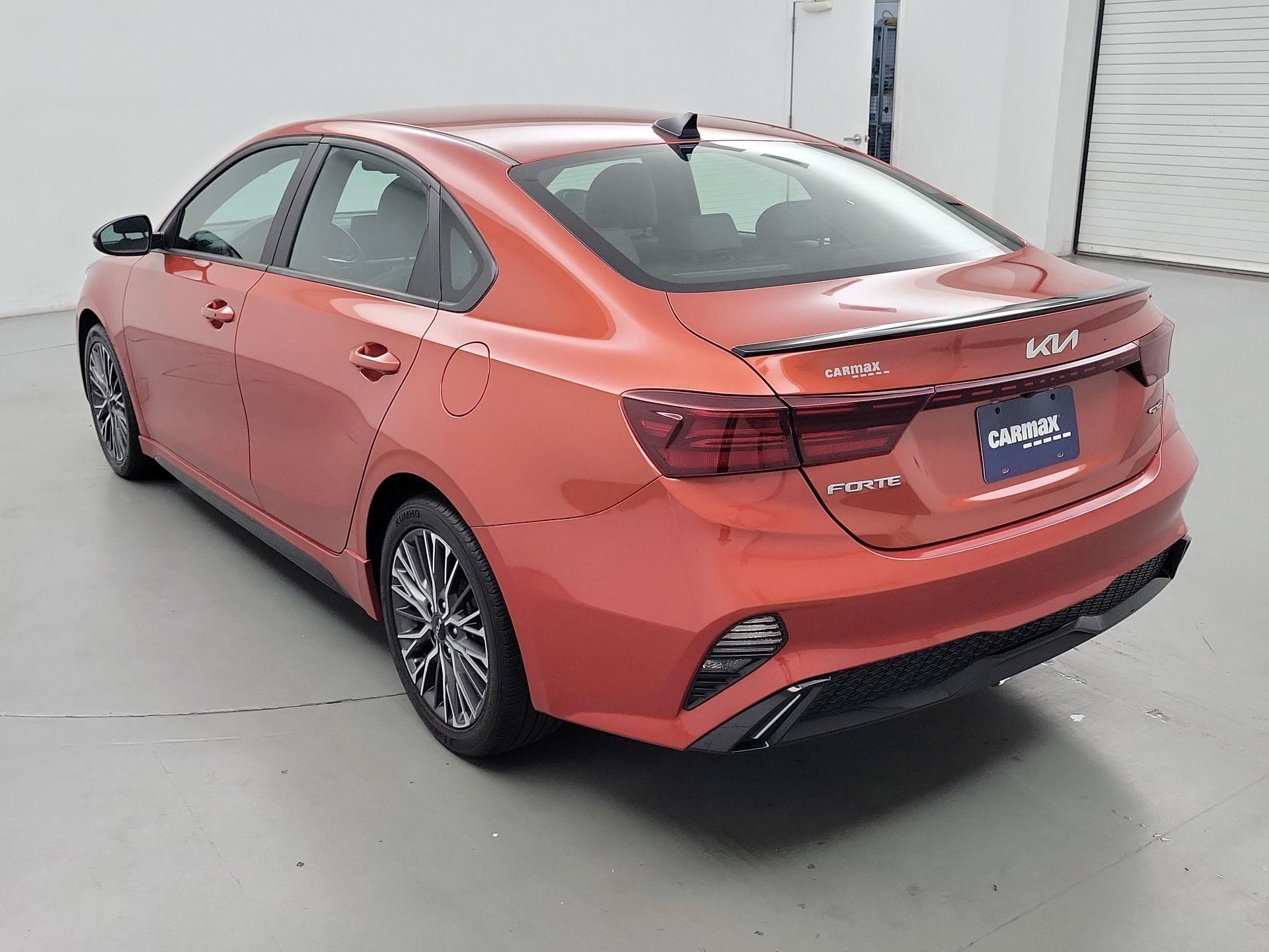 Thumbnail: 2022 Kia Forte - 7
