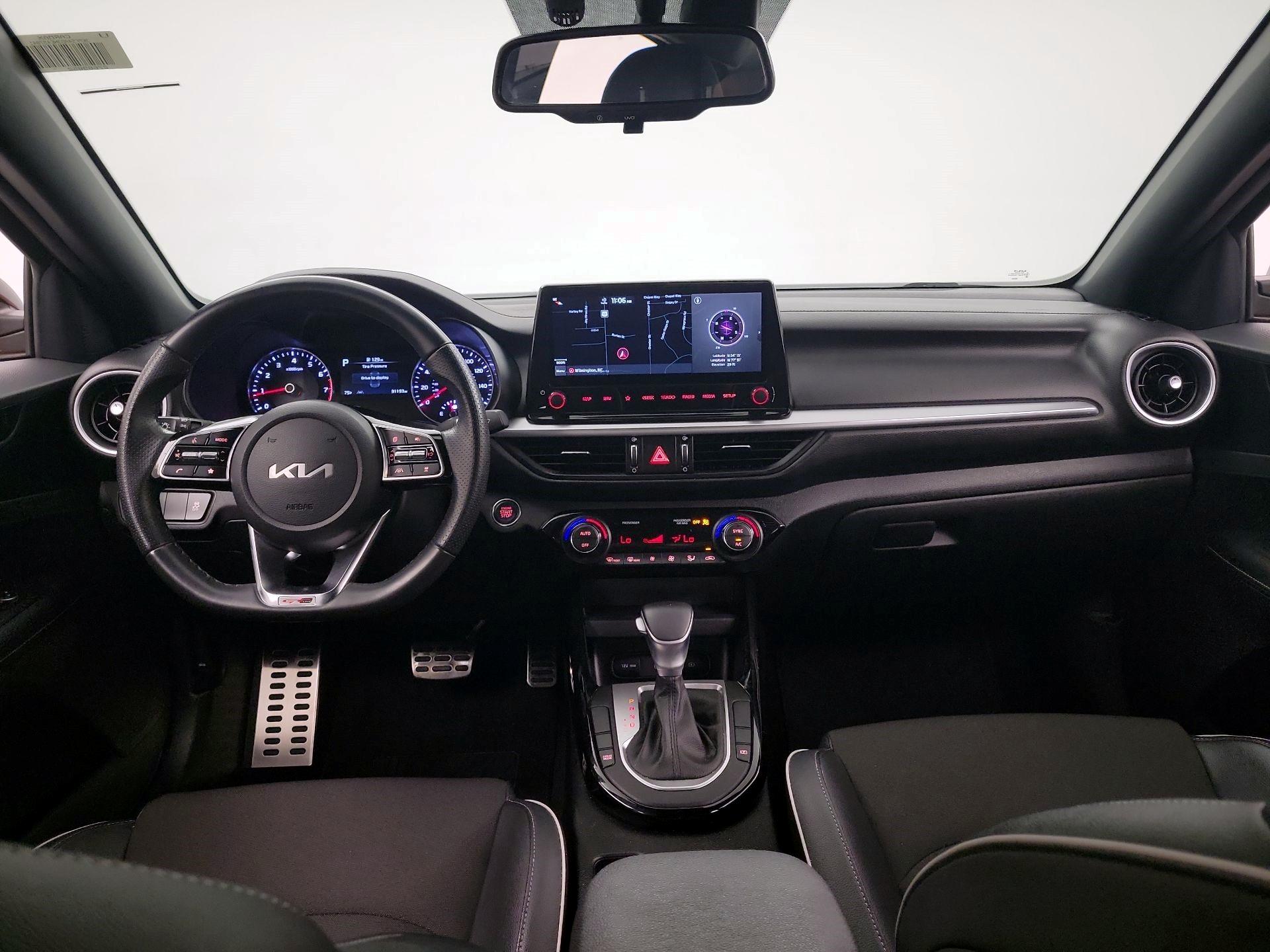 Thumbnail: 2022 Kia Forte - 8
