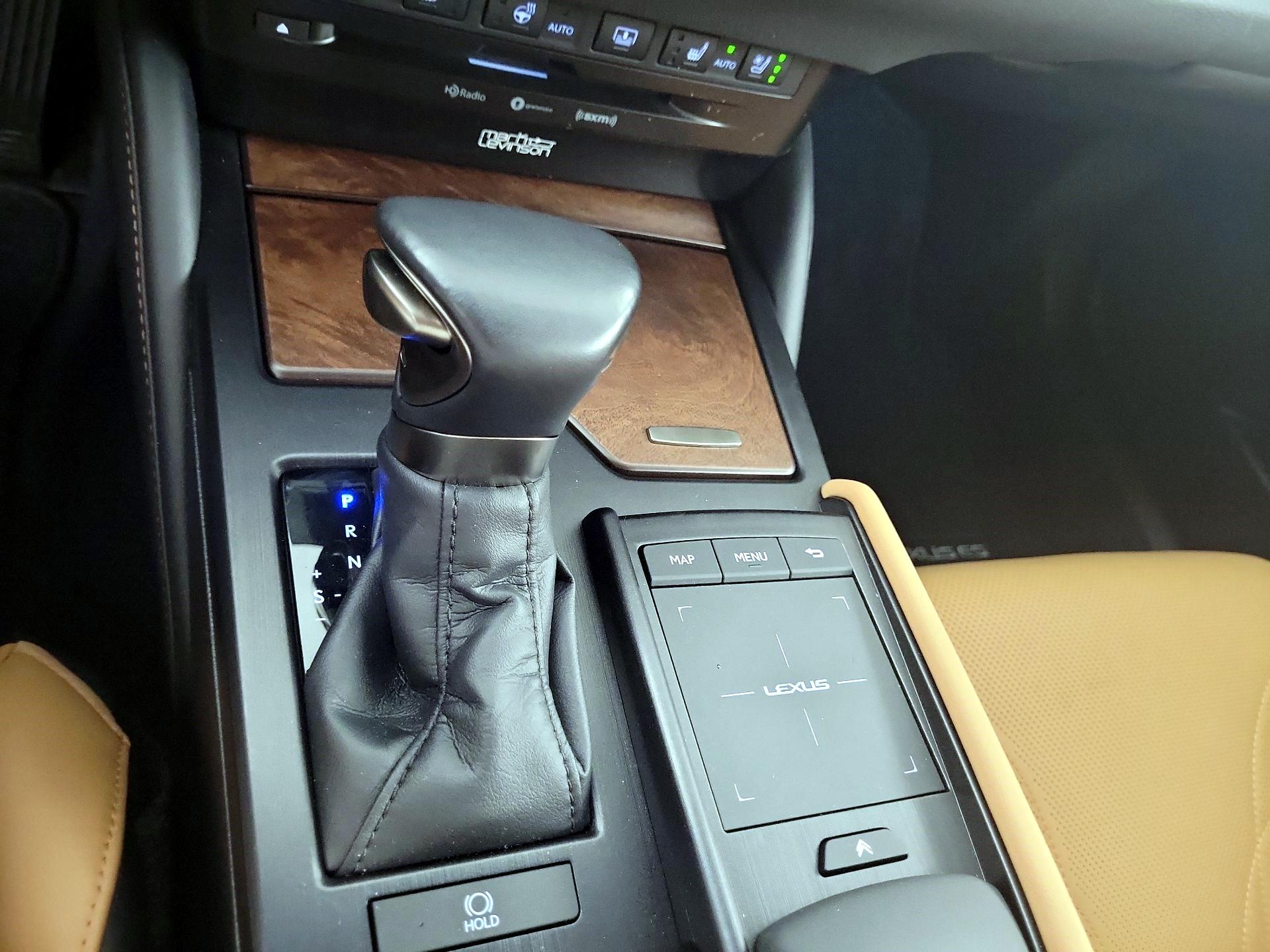 Thumbnail: 2022 Lexus ES - 15
