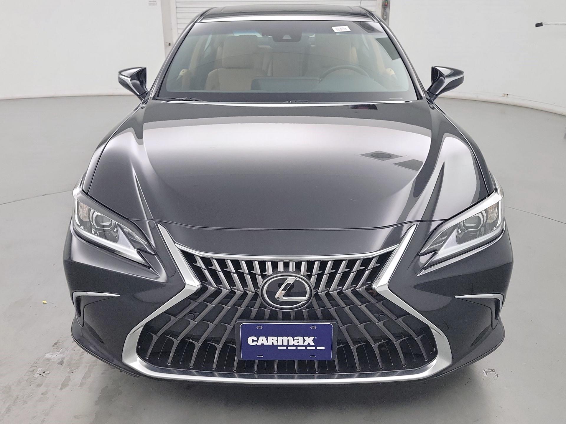 Thumbnail: 2022 Lexus ES - 2