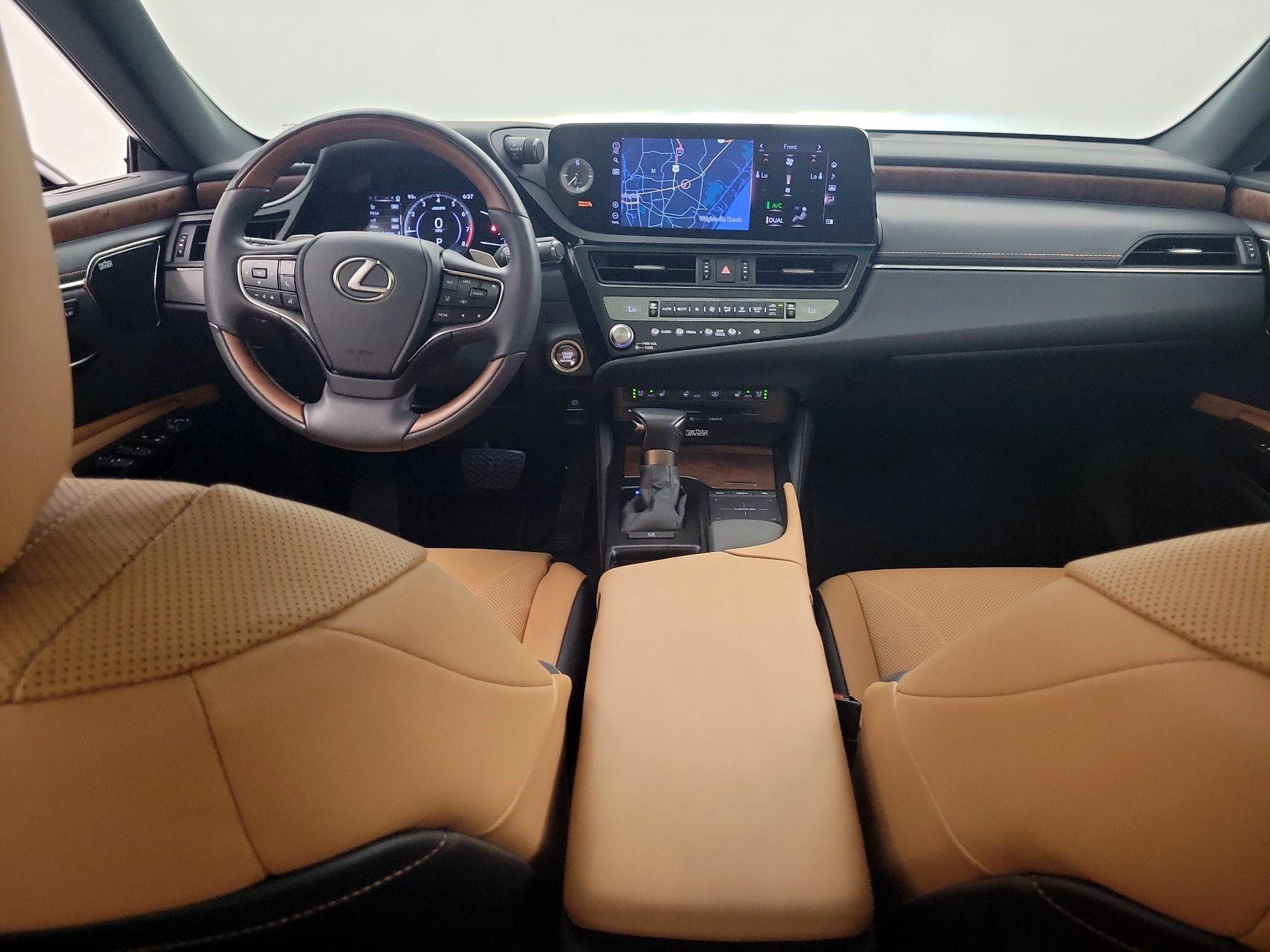 Thumbnail: 2022 Lexus ES - 8