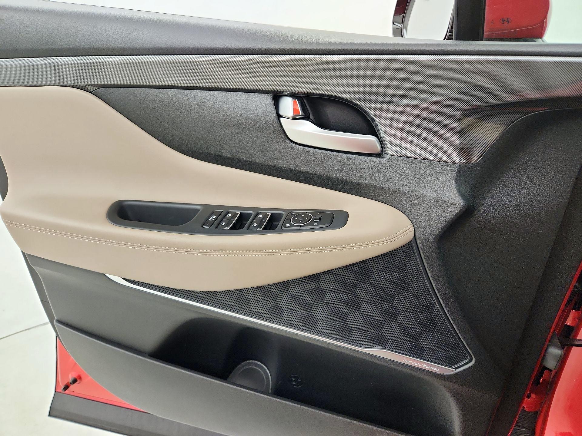 Thumbnail: 2022 Hyundai Santa Fe - 12