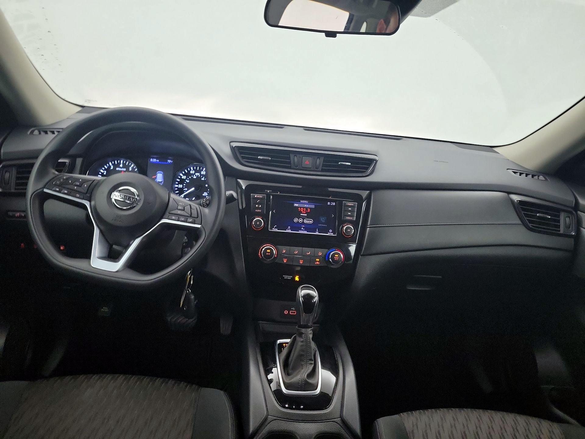 Thumbnail: 2020 Nissan Rogue - 9