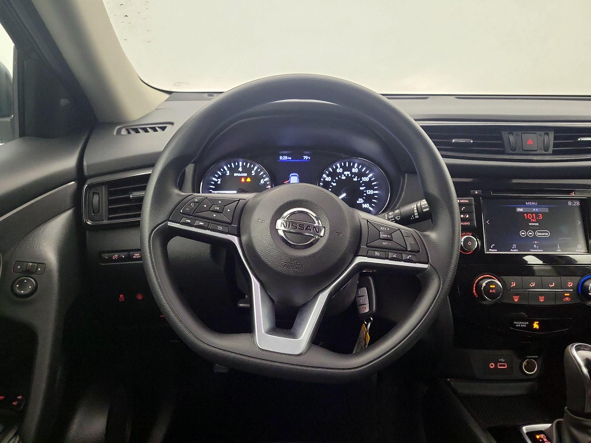 Thumbnail: 2020 Nissan Rogue - 10