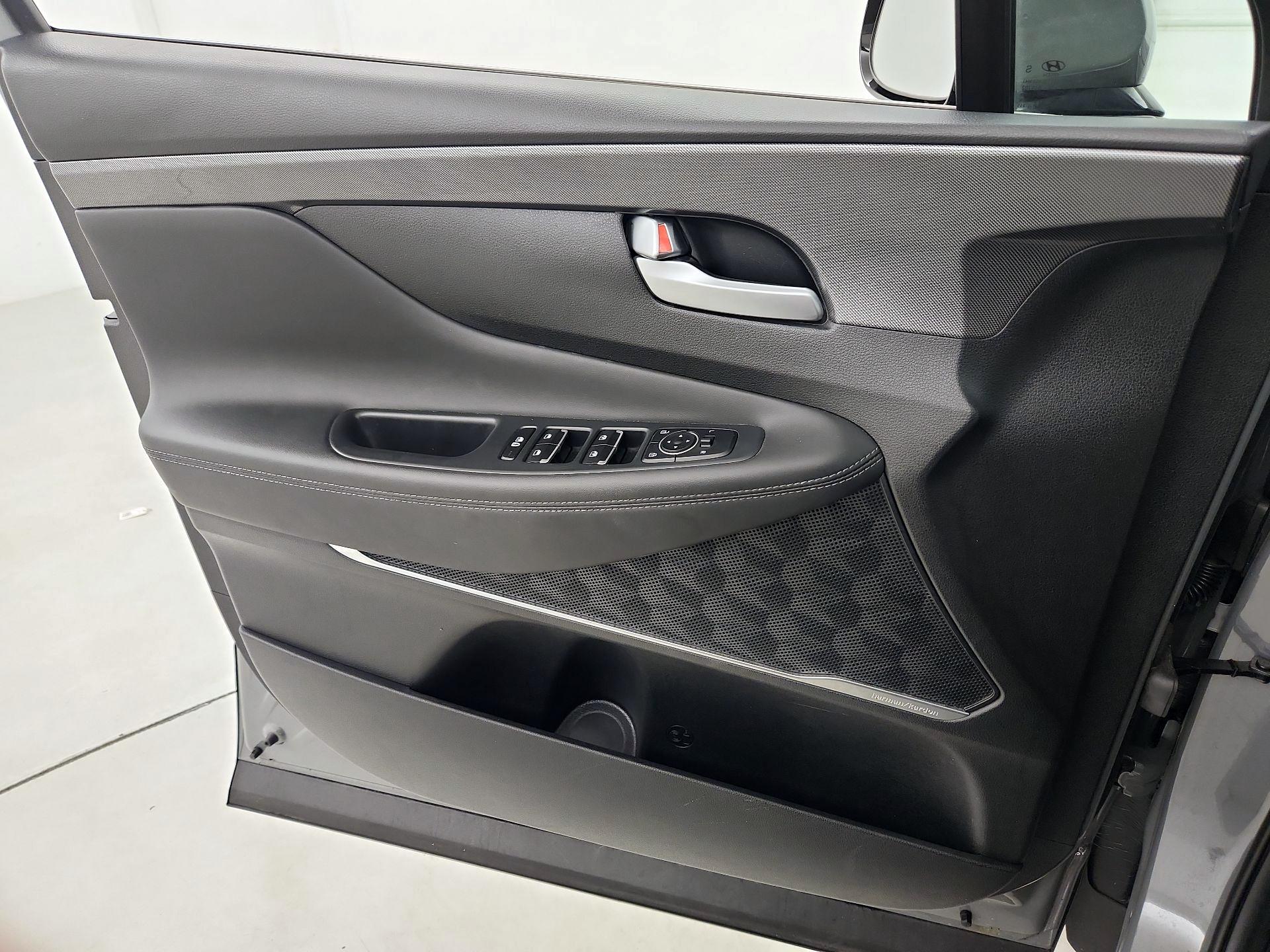 Thumbnail: 2022 Hyundai Santa Fe - 12
