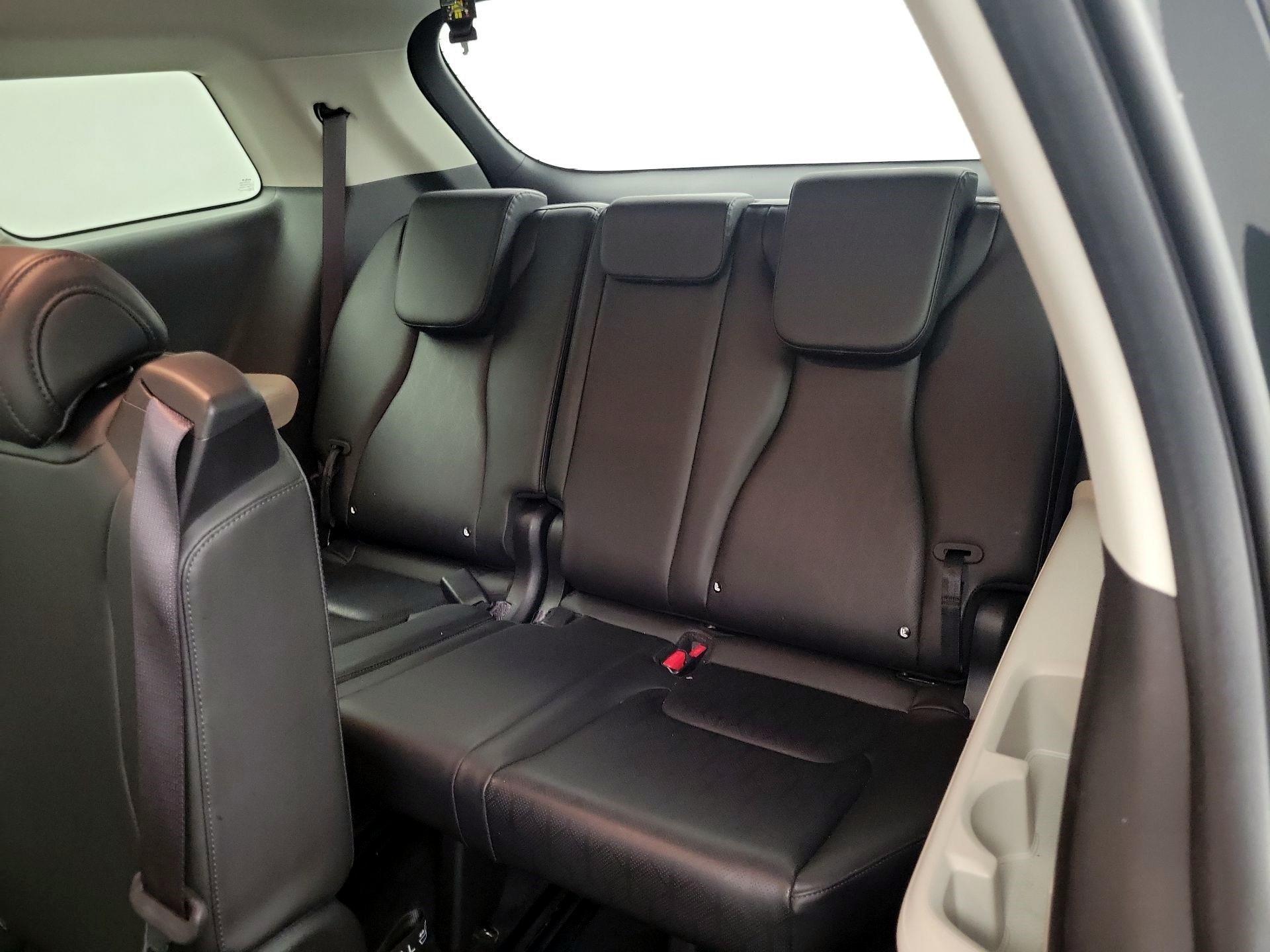Thumbnail: 2022 Kia Carnival - 18