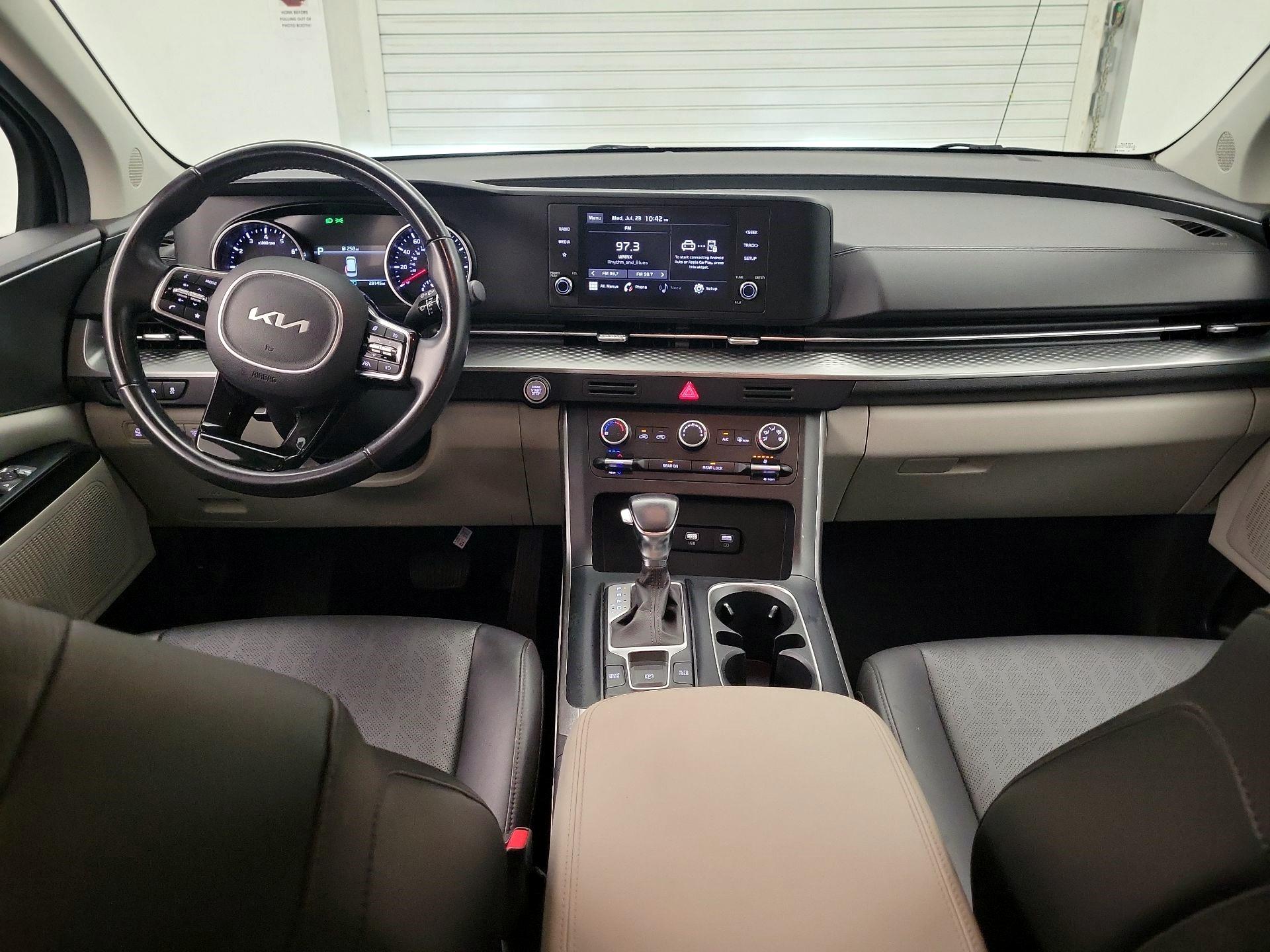 Thumbnail: 2022 Kia Carnival - 8