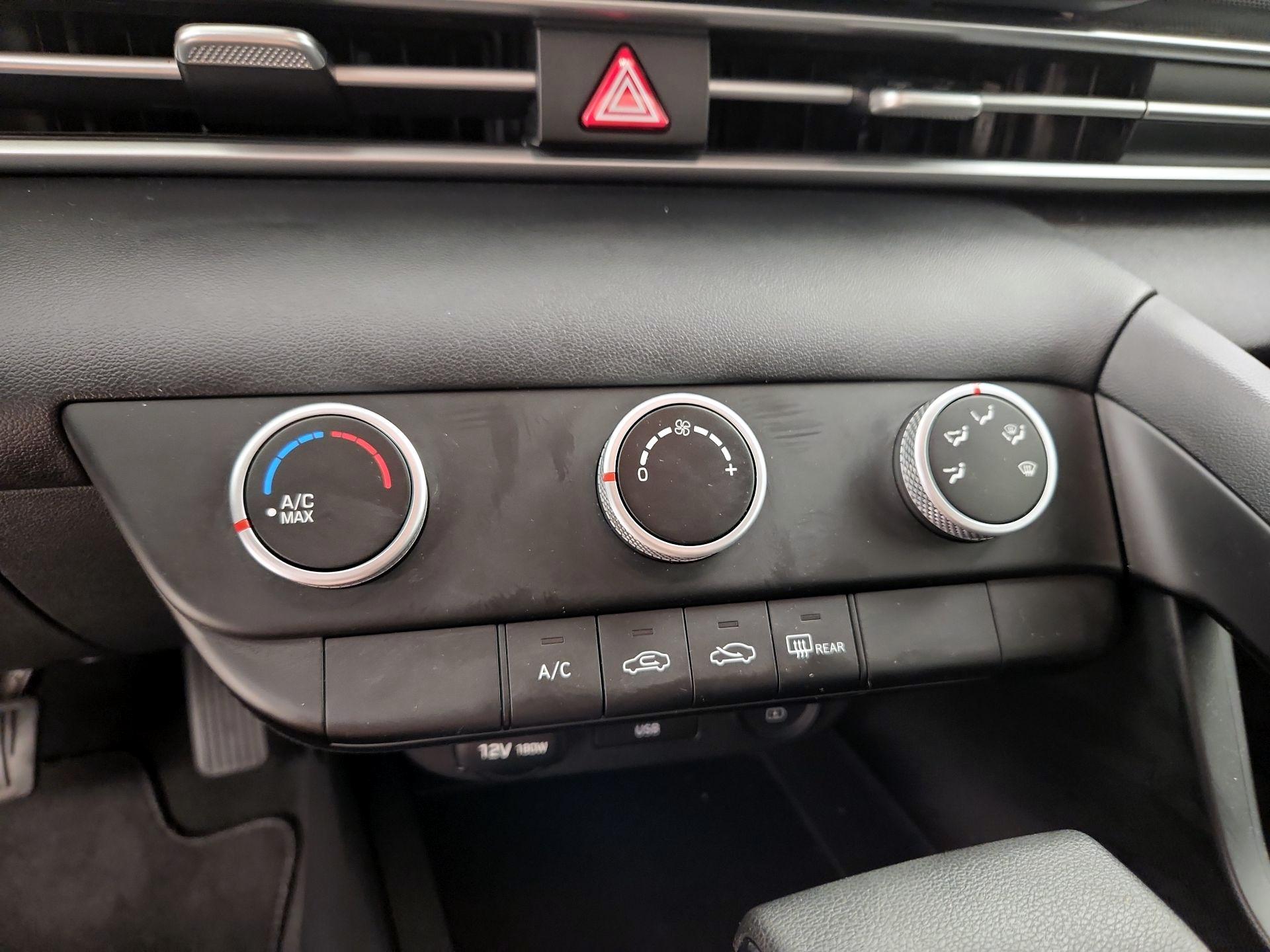 Thumbnail: 2021 Hyundai Elantra - 16
