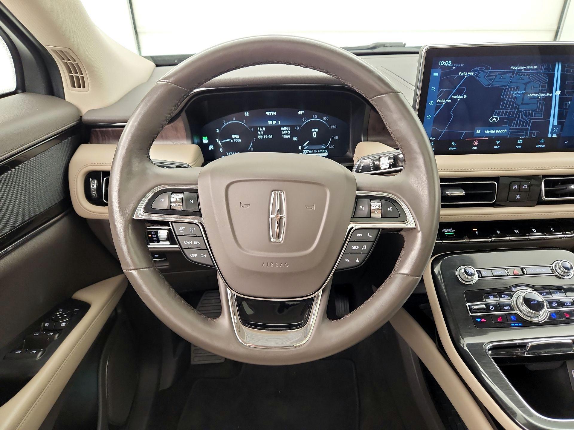 Thumbnail: 2022 Lincoln Nautilus - 10