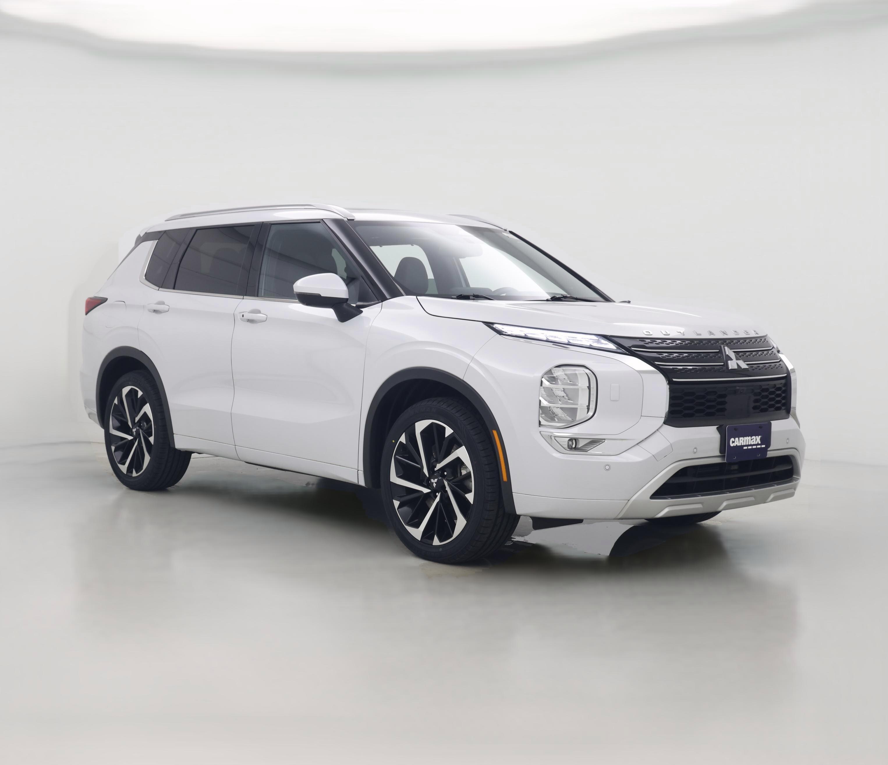 Thumbnail: 2022 Mitsubishi Outlander - 1