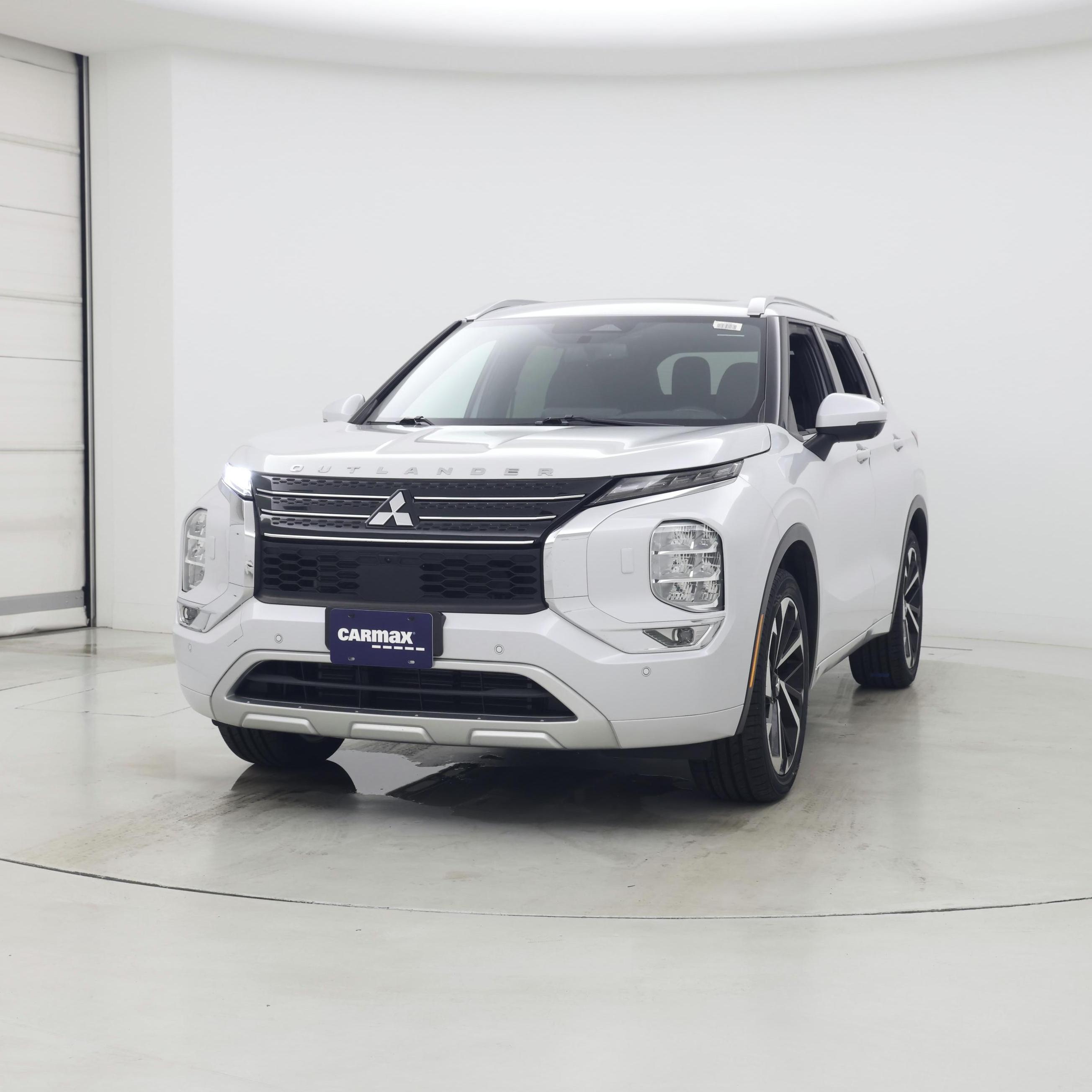 Thumbnail: 2022 Mitsubishi Outlander - 4