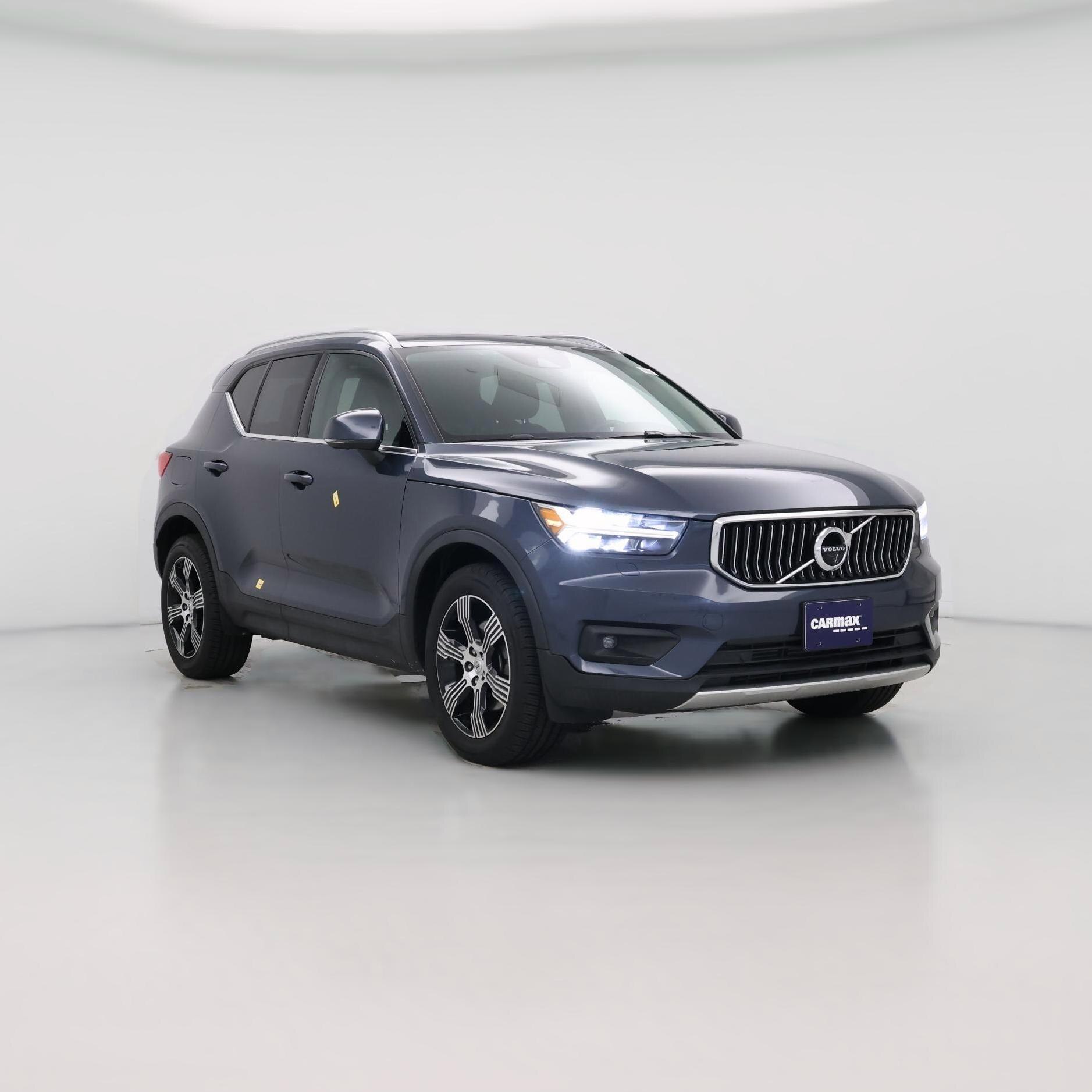 Thumbnail: 2021 Volvo XC40 - 1