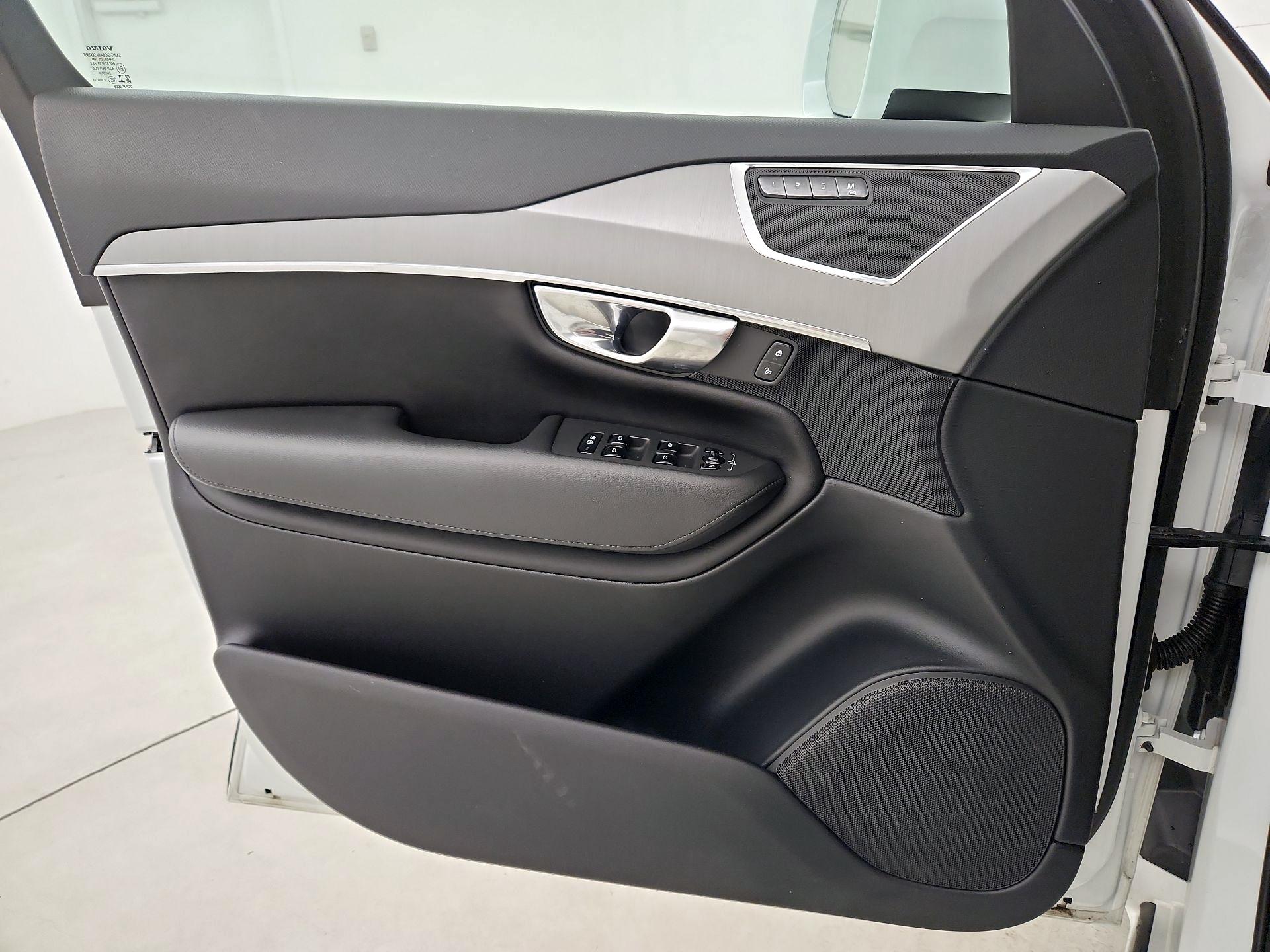 Thumbnail: 2022 Volvo XC90 - 12