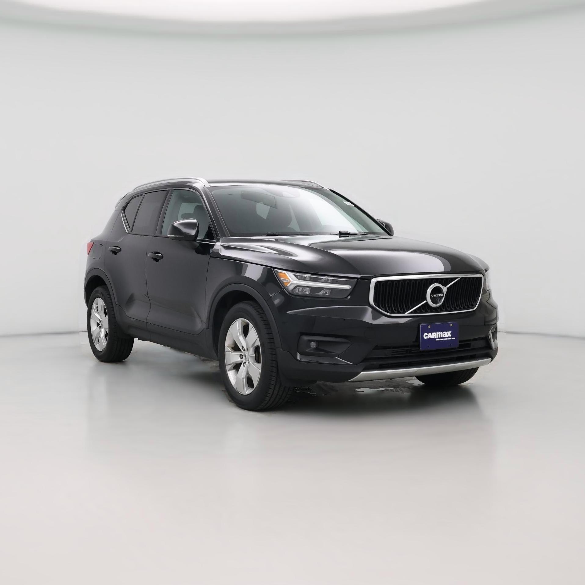 Thumbnail: 2022 Volvo XC40 - 1